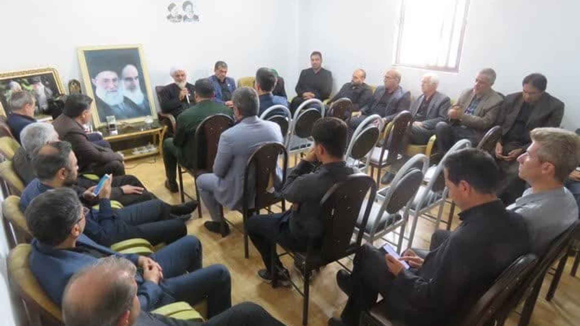مراسم عزاداری شهدای خدمت در دفتر امام جمعه
