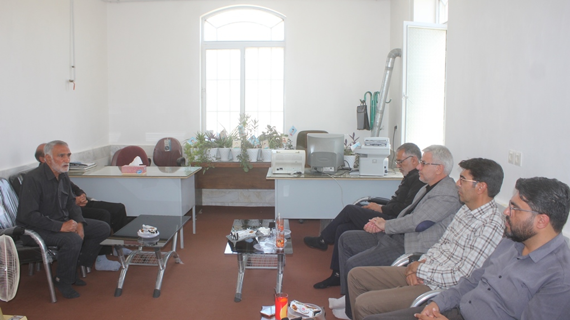 فرماندار از محله شاهین و روستای میشیجان علیا شهرستان خمین بازدید کرد