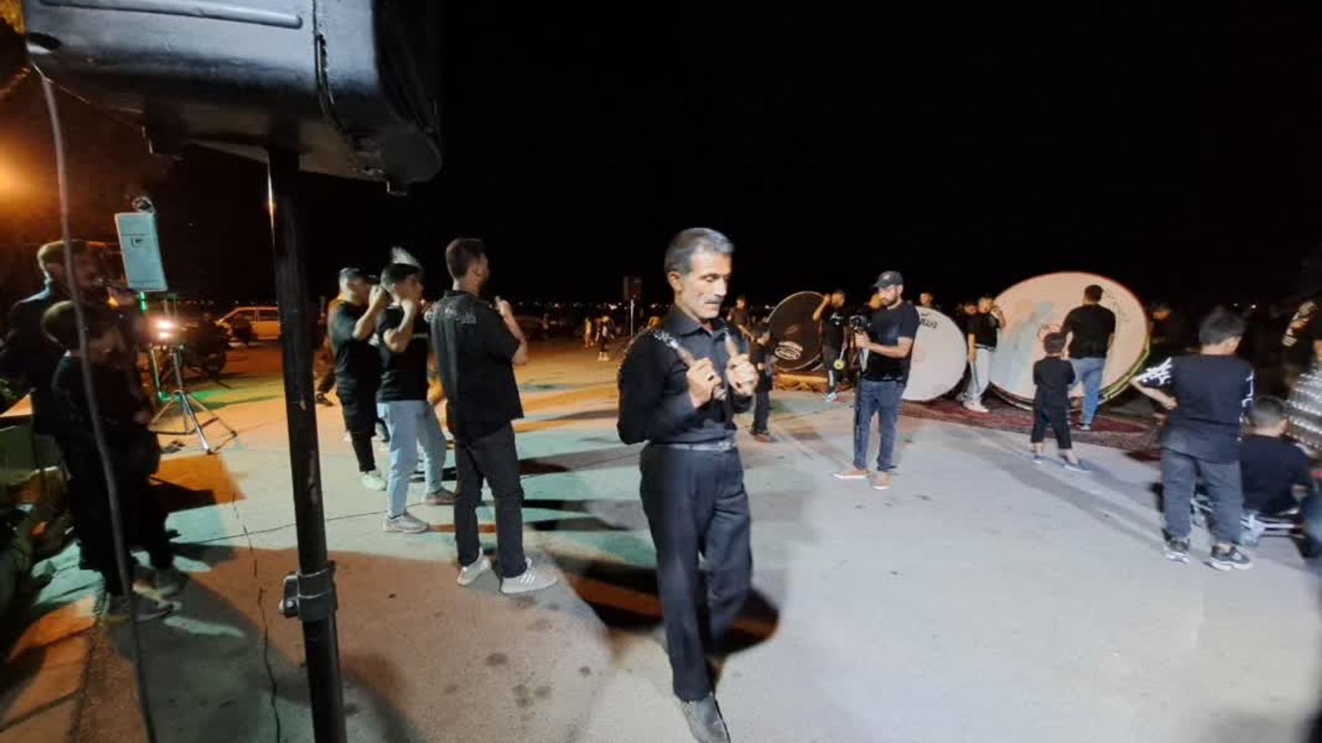 مراسم زنجیرزنی و عزادری شب هفتم