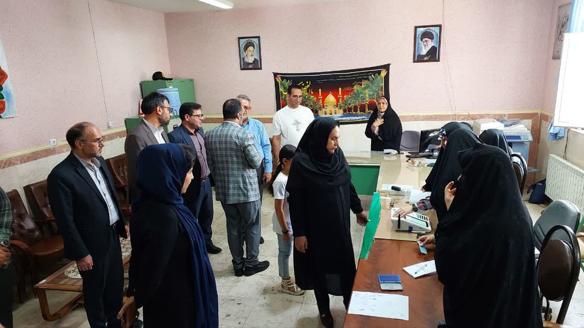 بررسی میدانی شعب اخذ رای شهری و روستایی