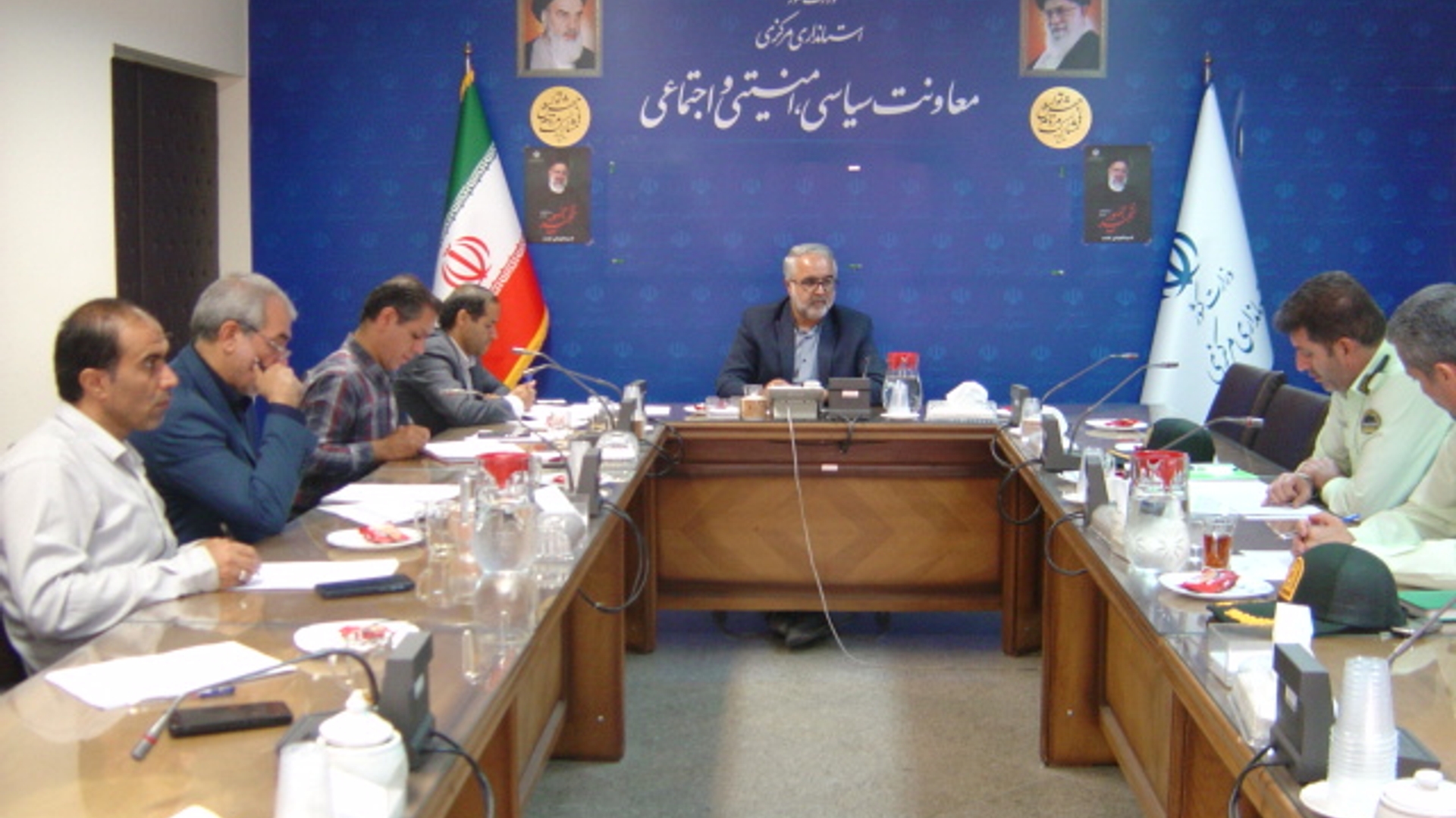 جلسه پیشگیری و مقابله با سرقت استان ساعت 30-7 صبح روز دوشنبه مورخ 1-5-1403 به ریاست آقای مبیّن مدیر کل امنیتی و انتظامی برگزار گردید.