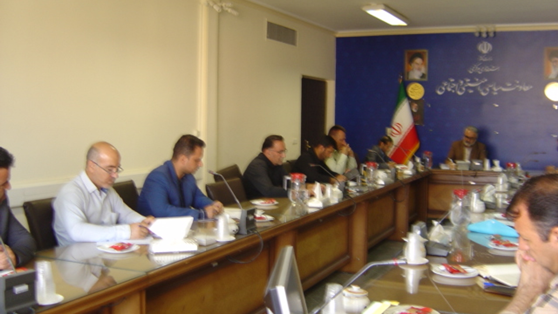 جلسه کمیته نظارت بر فرآیند تهیه تولید و توزیع مواد شیمیایی و زیستی خطرناک استان ساعت 7-30 صبح روز چهارشنبه مورخ 1403-5-10 به ریاست آقای مبیّن مدیر کل امنیتی و انتظامی برگزار گردید.