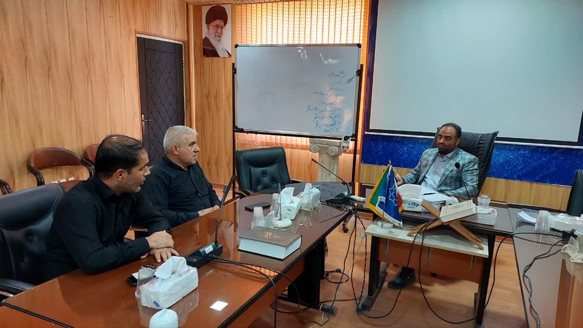 ملاقات مردمی با فرماندار شهرستان محلات در شهر نیم‌ور