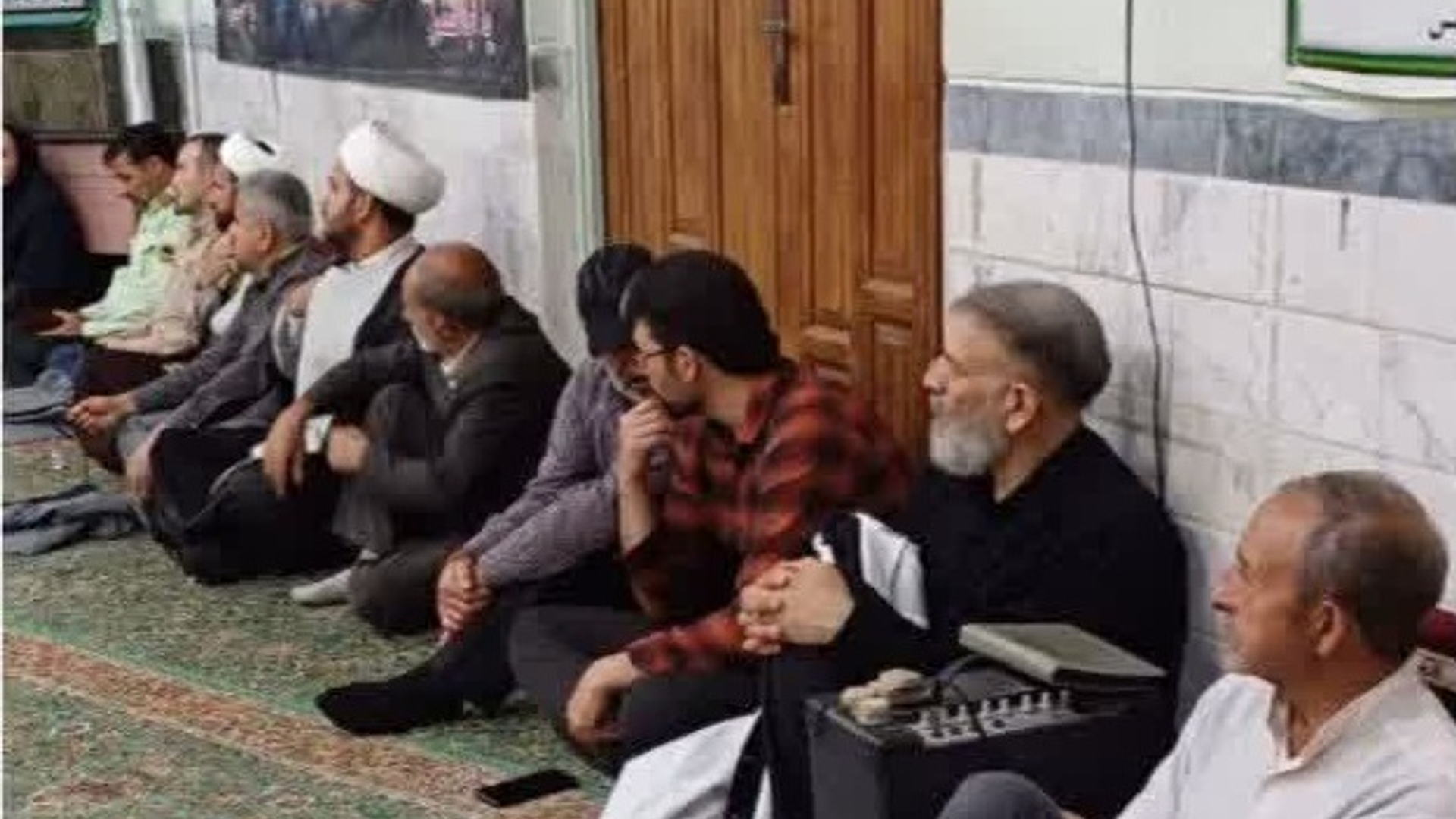 برگزاری نشست بصیرتی باموضوع اهمیت مشارکت حداکثری در  انتخابات در روستای هدف گردشگری وفس