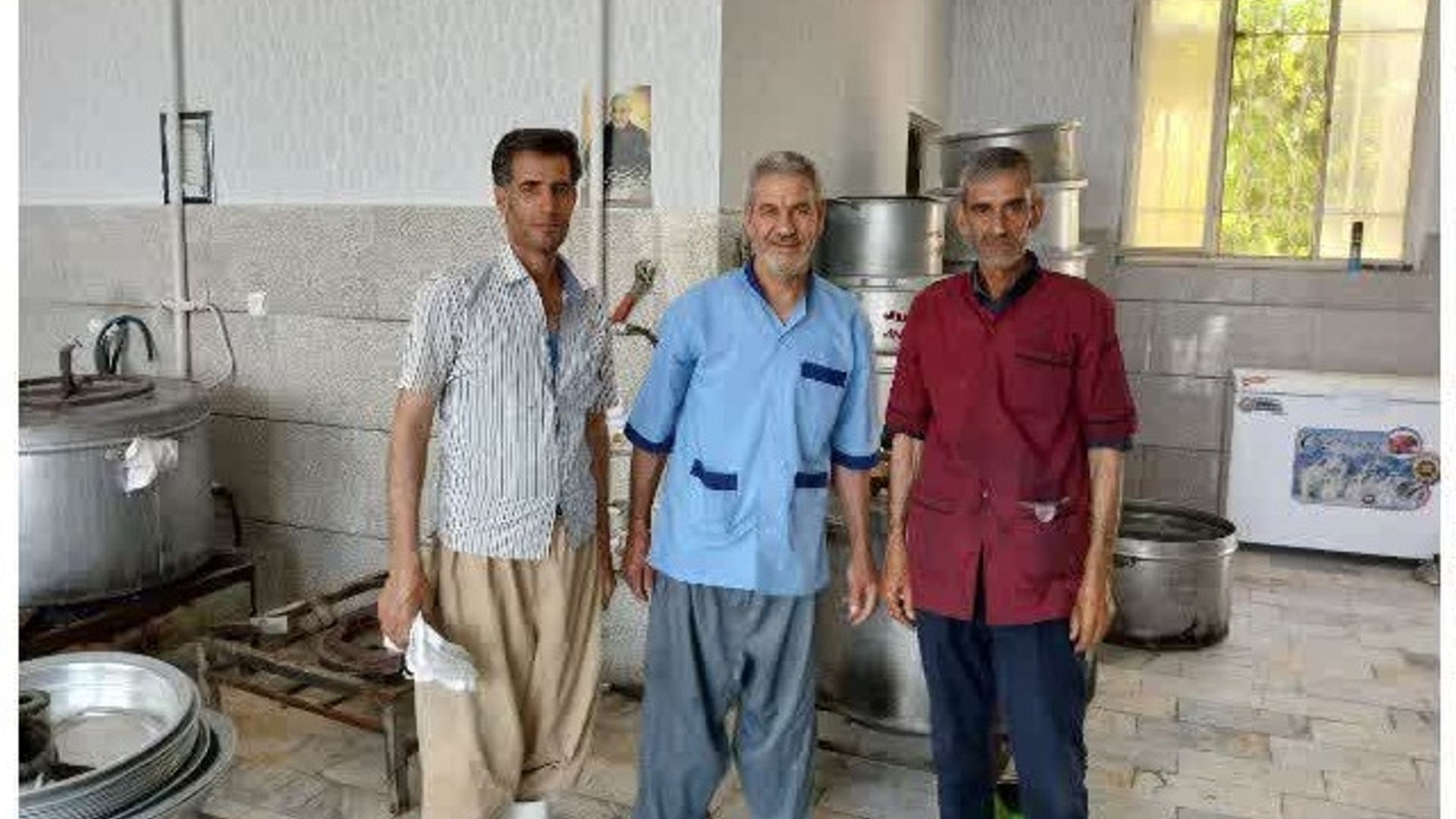 پخت و بسته بندی غذای اطعام علوی شهر #میلاجرد توسط آشپزخانه های صداقت، نمونه، مروارید، عزیزی و معروف