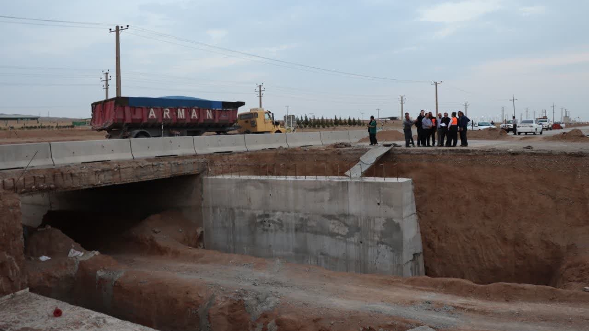 بازدید از روند احداث تقاطع غیر همسطح سه‌راهی سد الغدیر ساوه