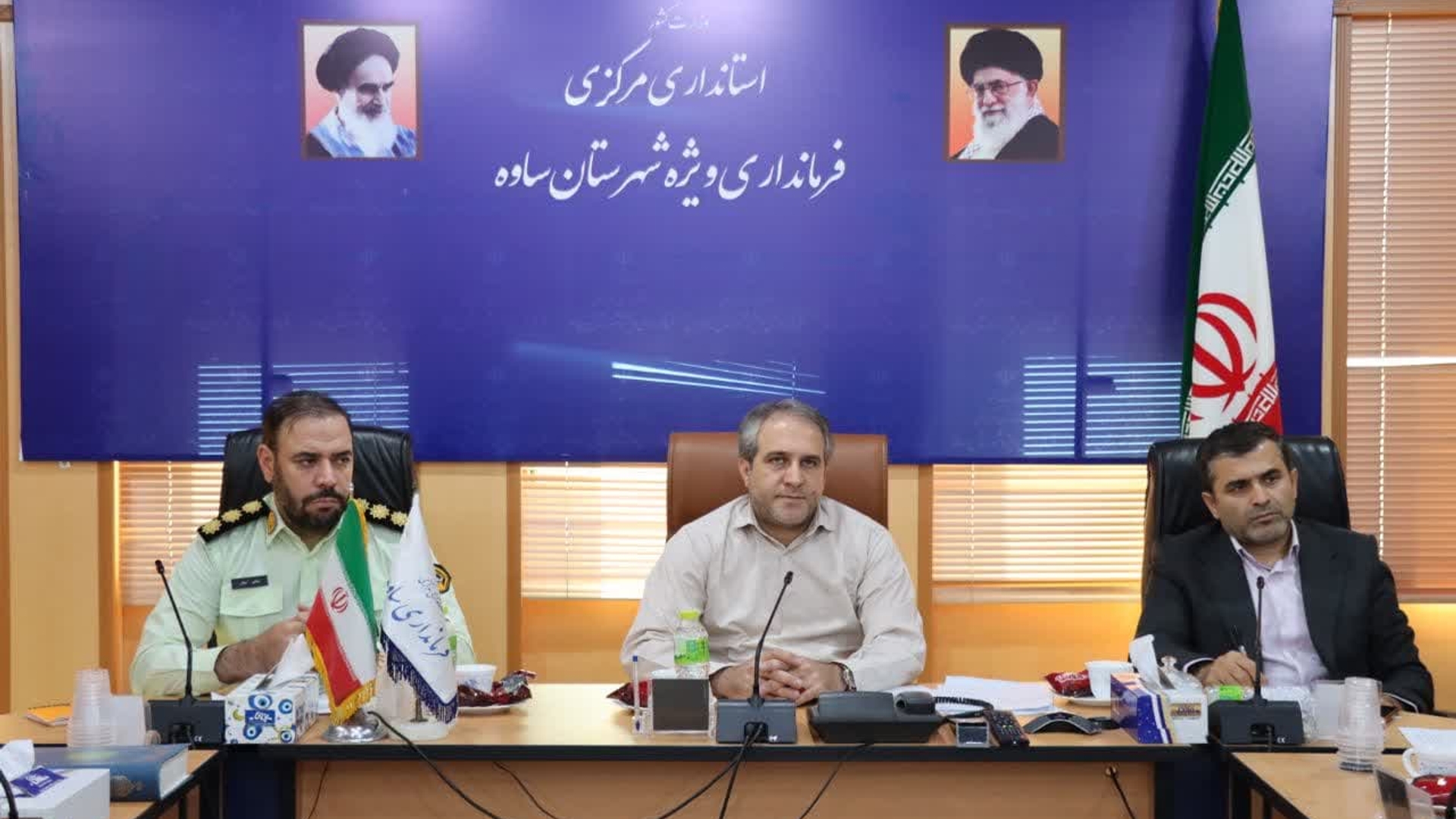 نشست مشترک کمیسیون برنامه‌ریزی، هماهنگی و نظارت بر مبارزه با قاچاق کالا و ارز استان مرکزی و شهرستان ساوه