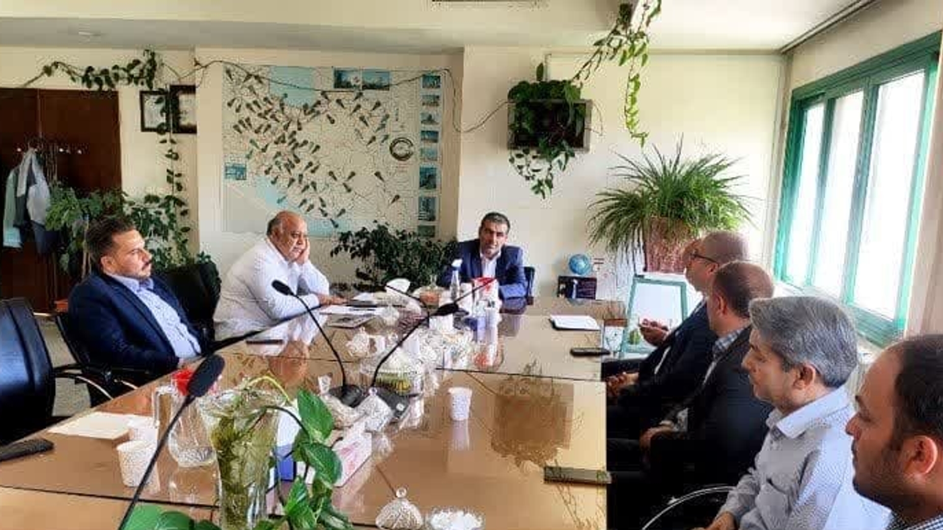 جلسه بررسی و حل مشکلات تولید شرکت سیمان زرندیه