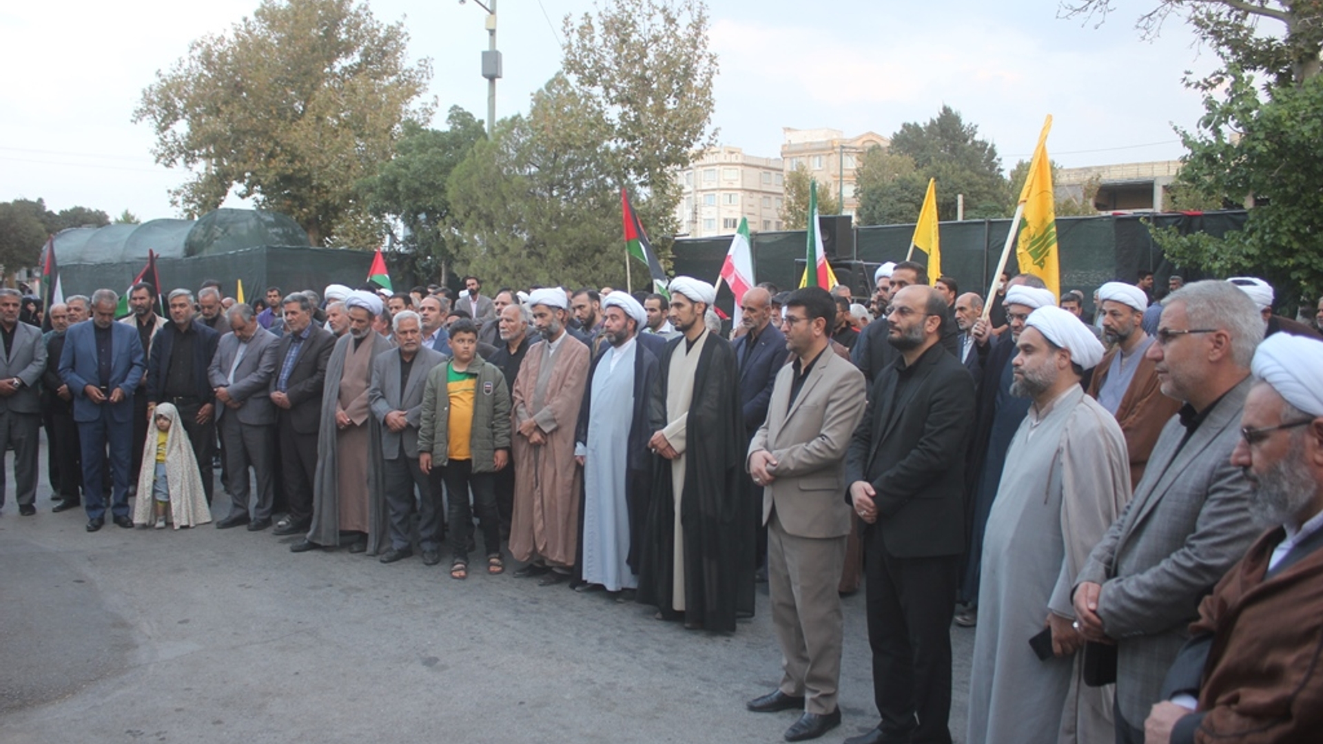 تجمع مردم شهرستان خمین در محکومیت شهادت سید حسن نصرالله و یاران شهیدش برگزار شد