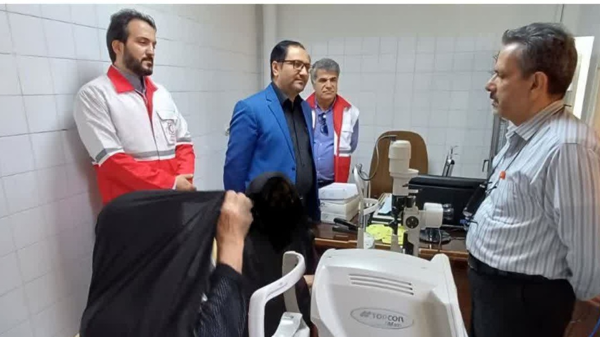 دیدار و تقدیر ابراهیم رستمی، فرماندار شهرستان کمیجان از پزشکان و مسئولین گروه جهادی پزشکی مستقر در بیمارستان امام علی(ع) شهرستان کمیجان