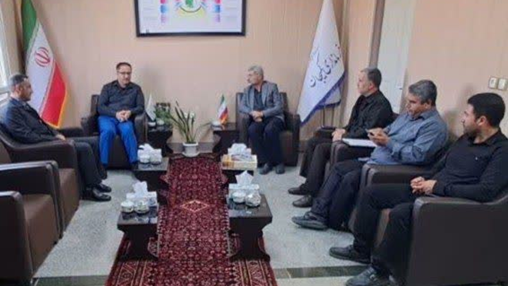 دیدار مدیرکل کمیته امداد امام خمینی(ره) با فرماندار کمیجان