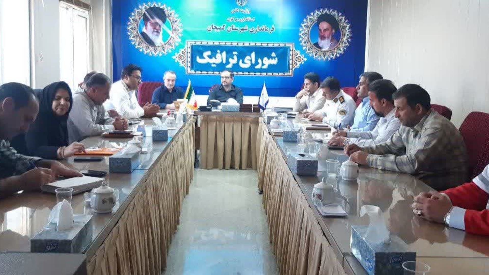 جلسه شورای ترافیک شهرستان کمیجان با دستورکار ساماندهی حمل و نقل دانش آموزی مدارس