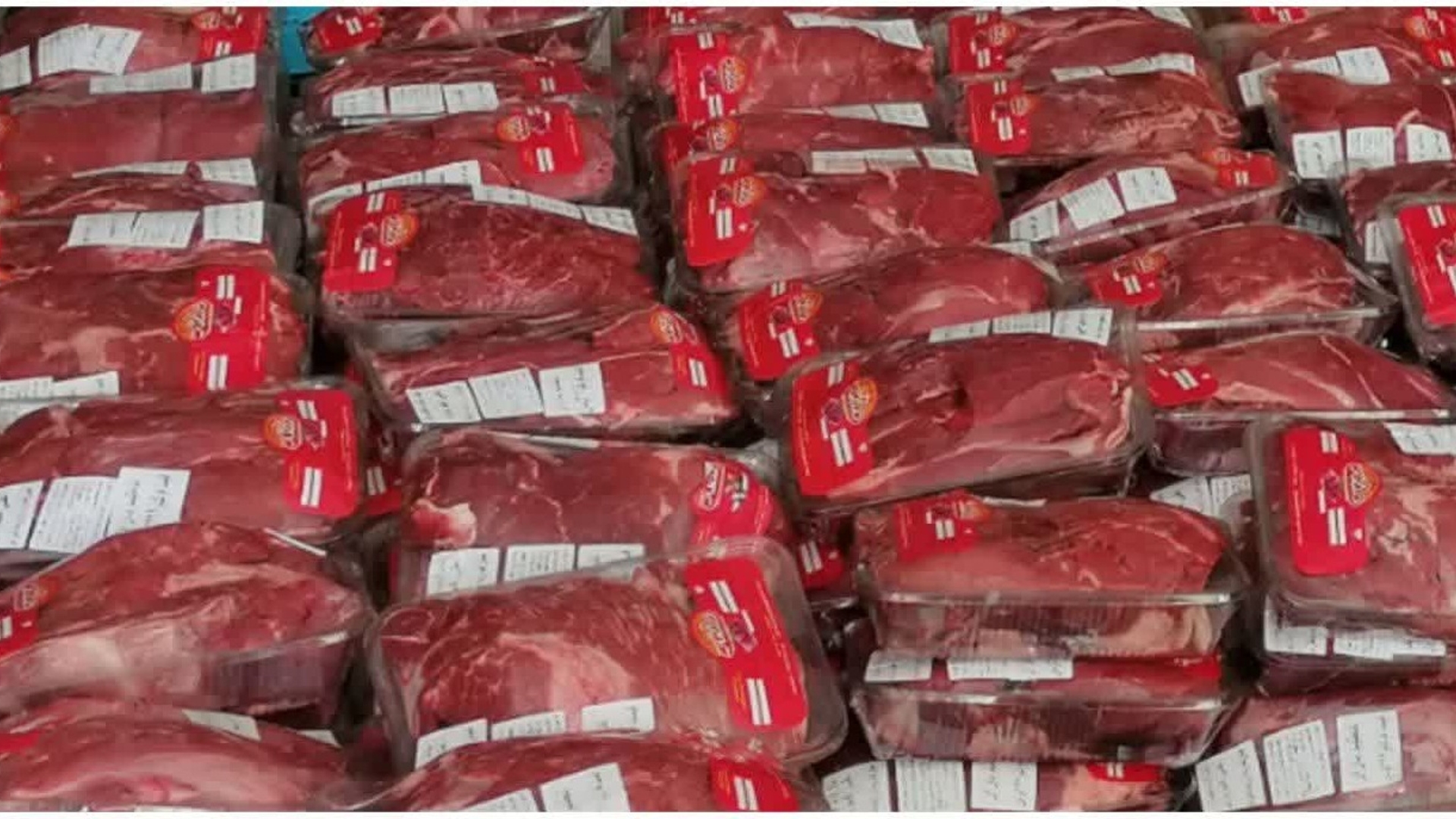 توزیع ۵ تن گوشت گرم تنظیم بازار با نرخ مصوب دولتی در شهرستان کمیجان