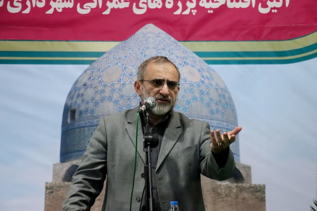 نردبان ۶۰ متری آتش نشانی تولید داخل در استان مرکزی طراحی شده و بزودی در مدار تولید قرار می‌گیرد