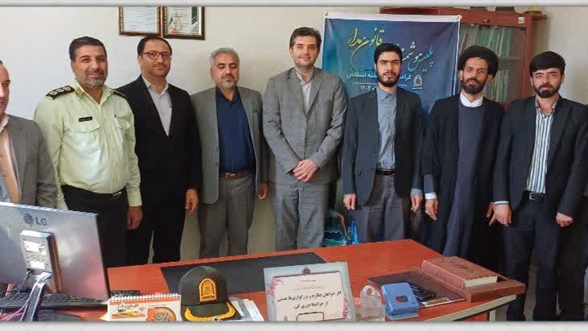 دیدار و تجلیل مسئولین ارشد شهرستان از فرمانده و پرسنل فراجای شهرستان کمیجان به مناسبت هفته فراجا