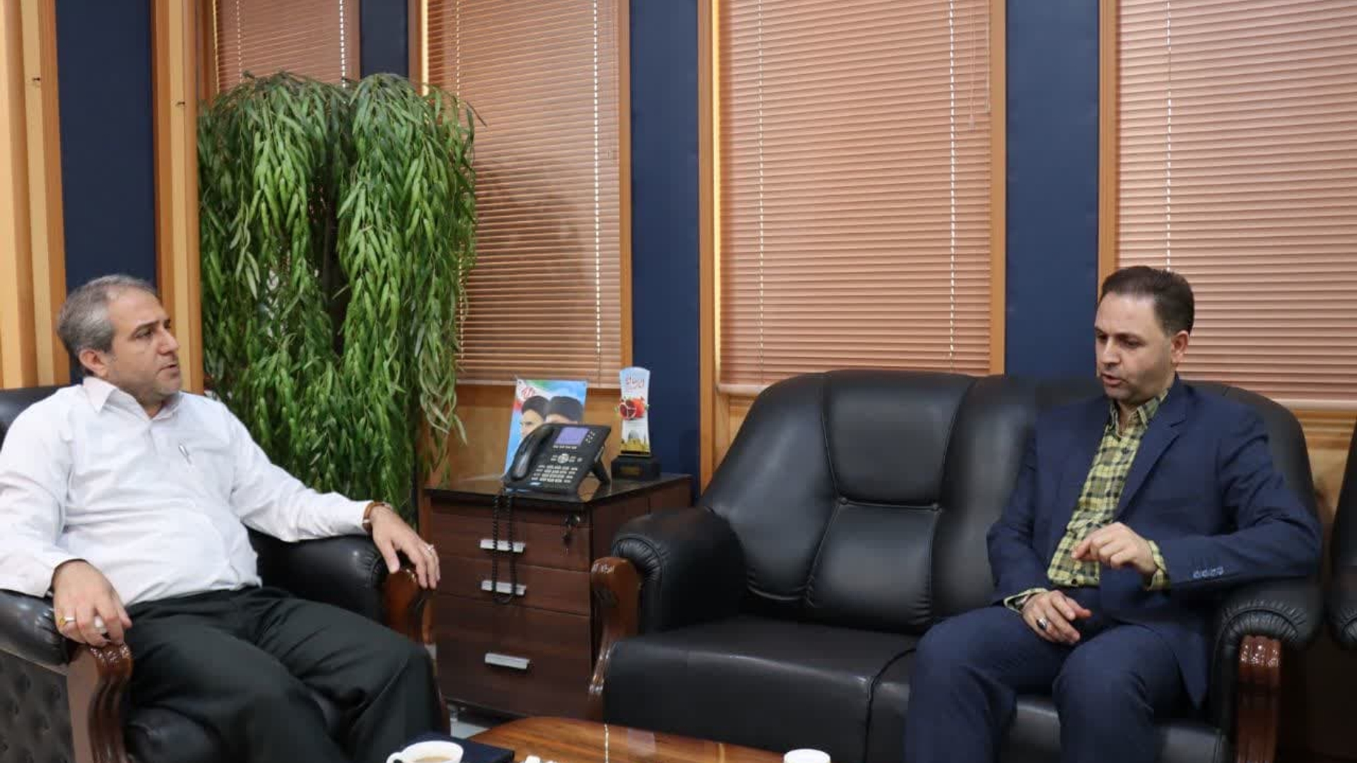 دیدار رئیس ثبت اسناد و املاک ساوه با معاون استاندار و فرماندار ویژه شهرستان ساوه