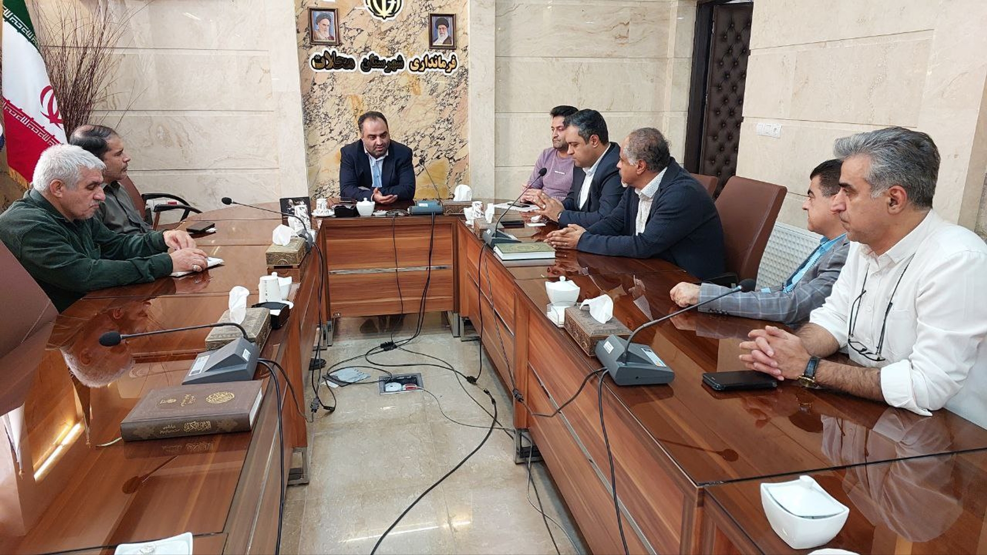 جلسه بررسی و حل مشکلات درمانگاه نیکفر نیم‌ور برگزار شد.