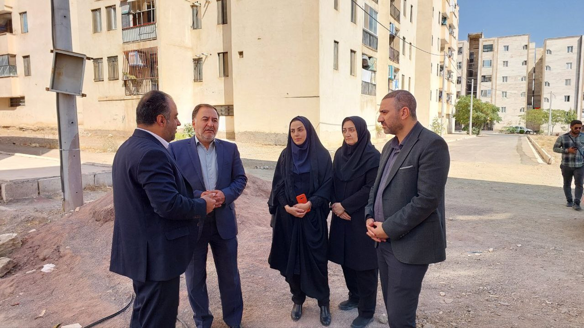 مراسم بزرگداشت روز سالمند در محلات برگزار شد.