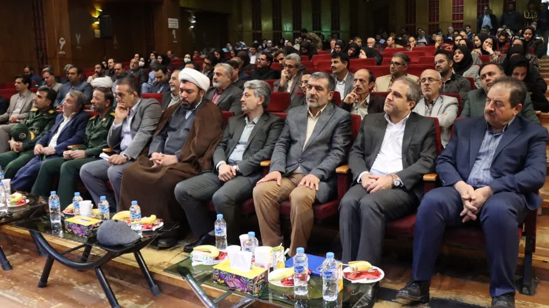 سرپرست جدید دانشکده علوم پزشکی، خدمات بهداشتی و درمانی معرفی شد.