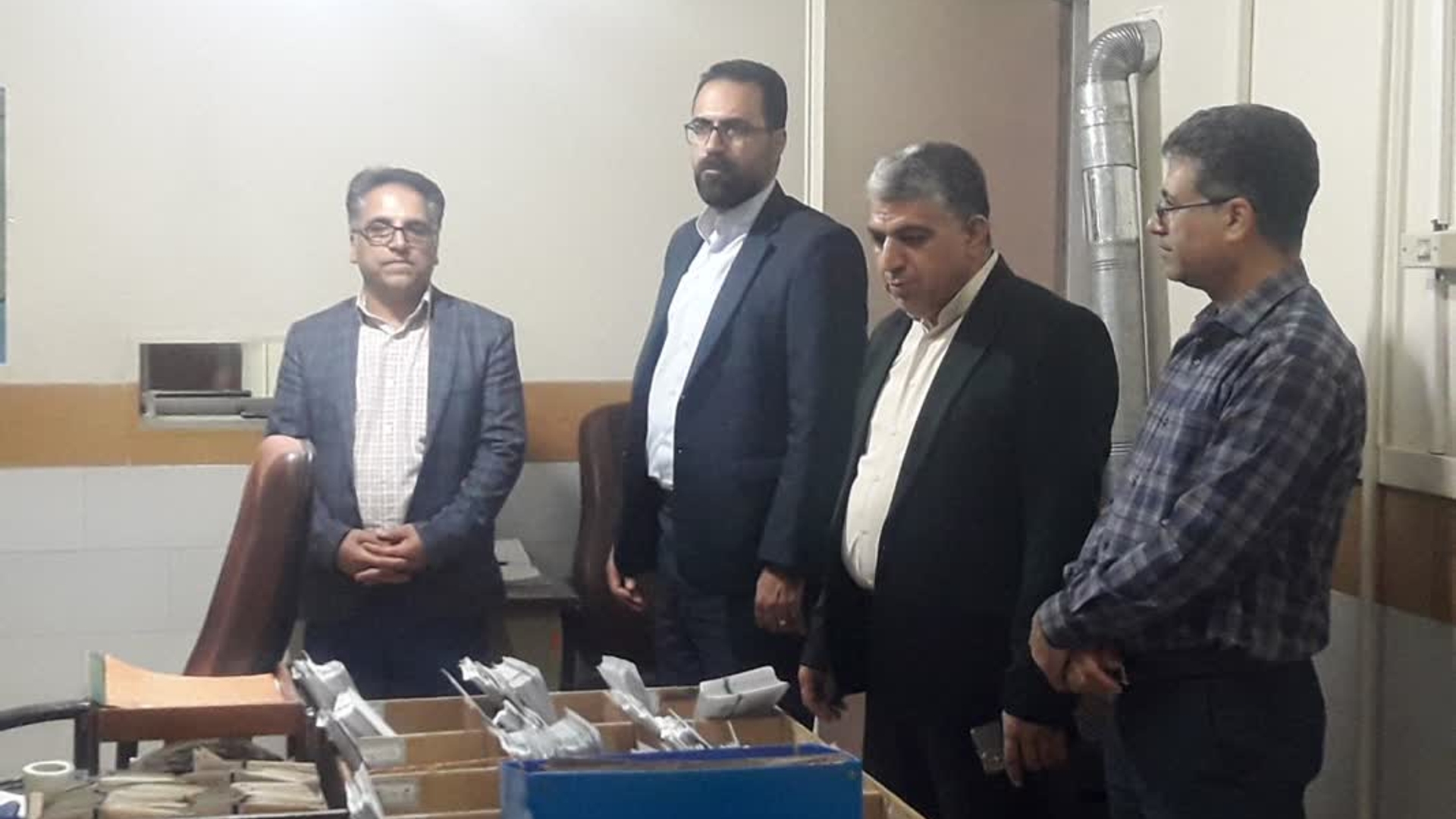 بازدید پزشگ نیا ،مدیرکل محترم پدافند غیر عامل به همراه کریمی رئیس اداره کل ثبت احوال استان از ساختمان ثبت احوال شهرستان زرندیه