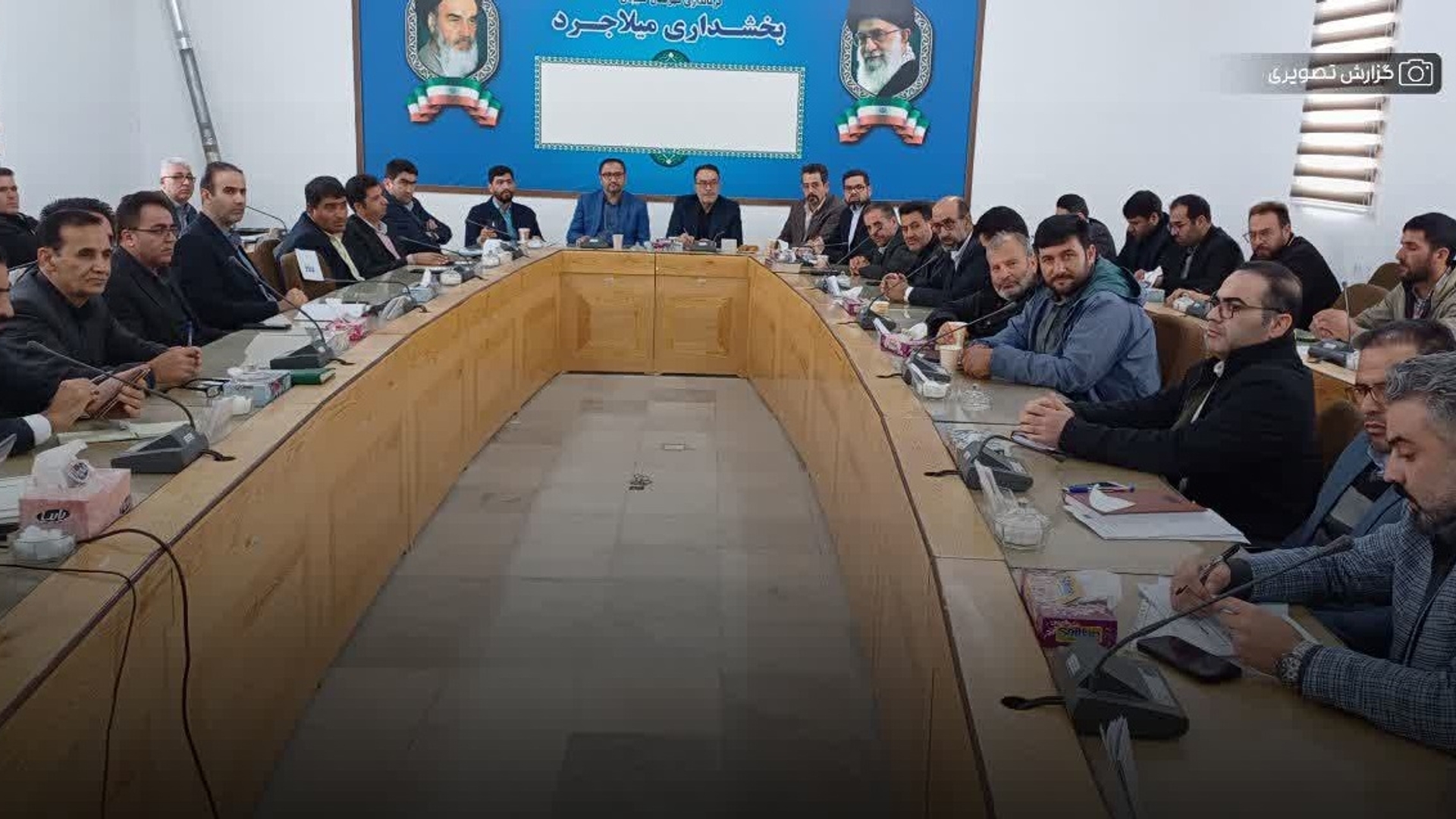 دیدار مردمی و برپایی میز خدمت مدیران استان و شهرستان در بخش میلاجرد