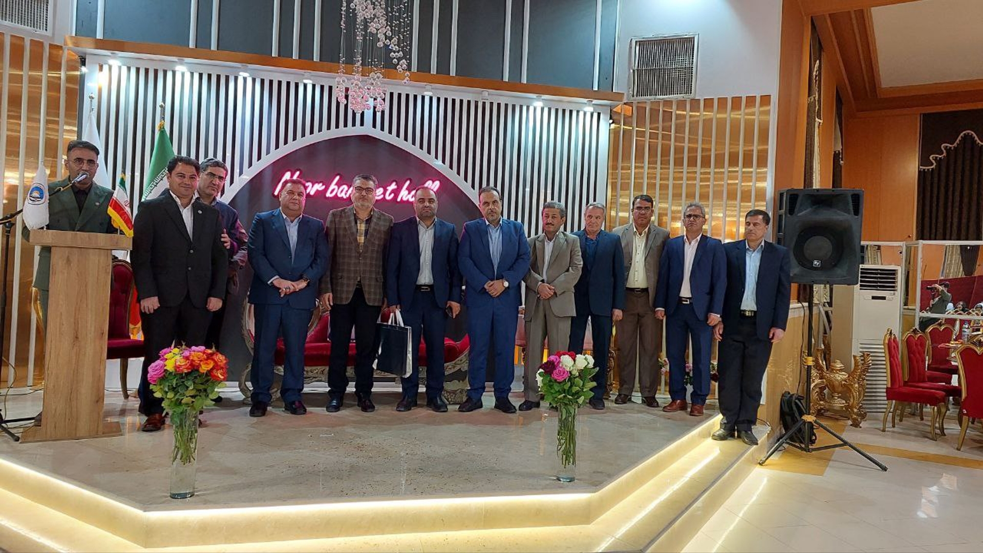 جشن بزرگ خانواده بیمه ایران در محلات برگزار شد.