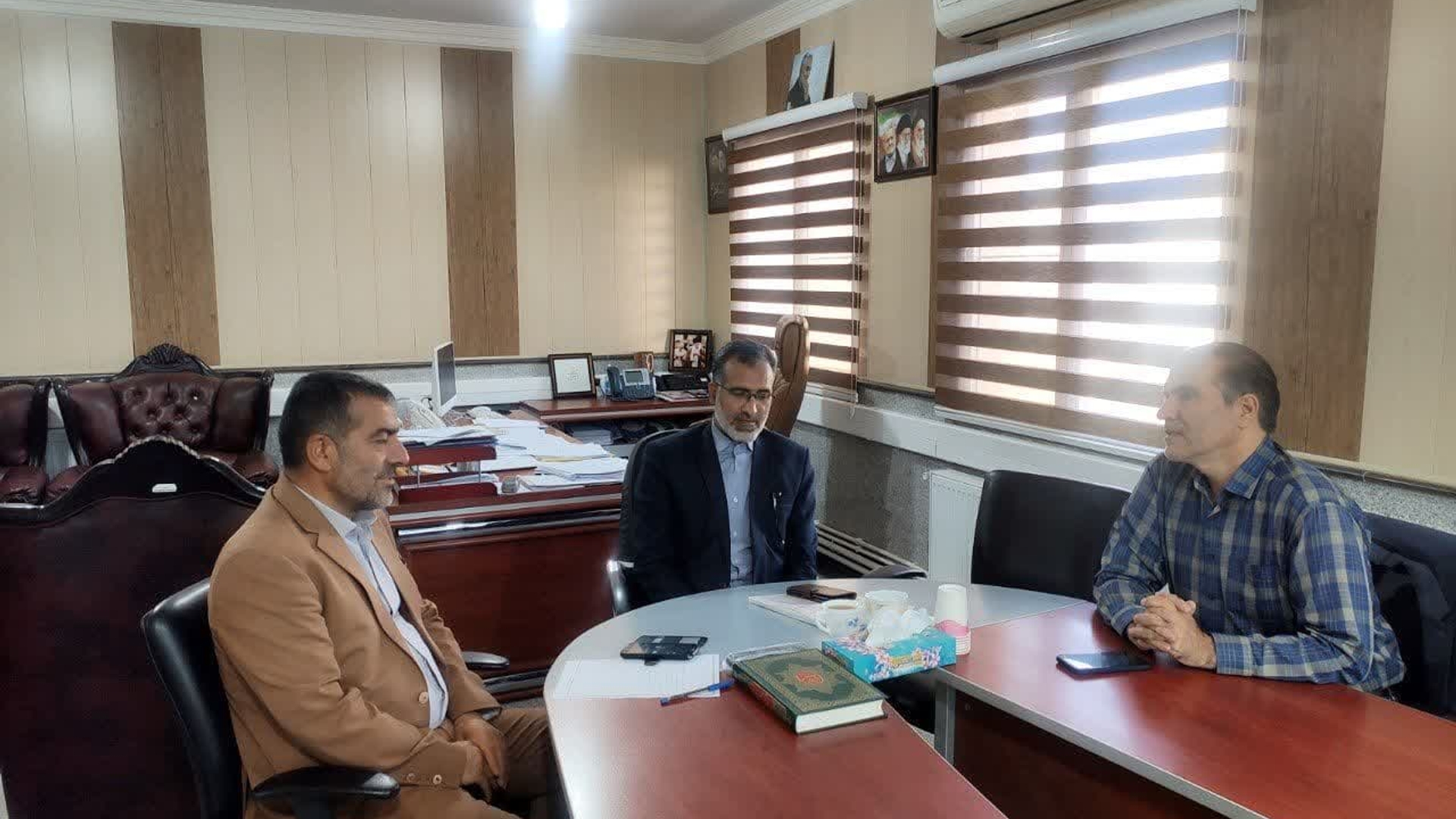 دیدار مدیرکل دفتر هماهنگی امور اقتصادی استانداری با فرماندار