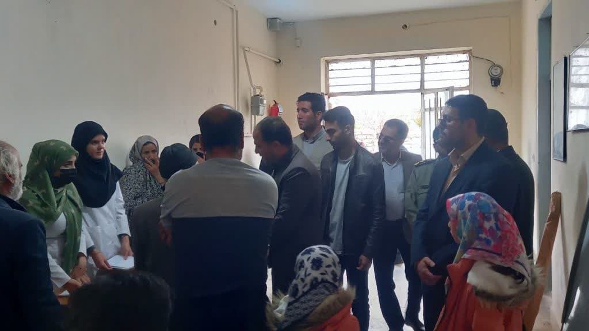 بازدید فرماندار و اعضای شورای تامین از برگزاری اردوی جهادی پزشکی در روستای گرمابِ