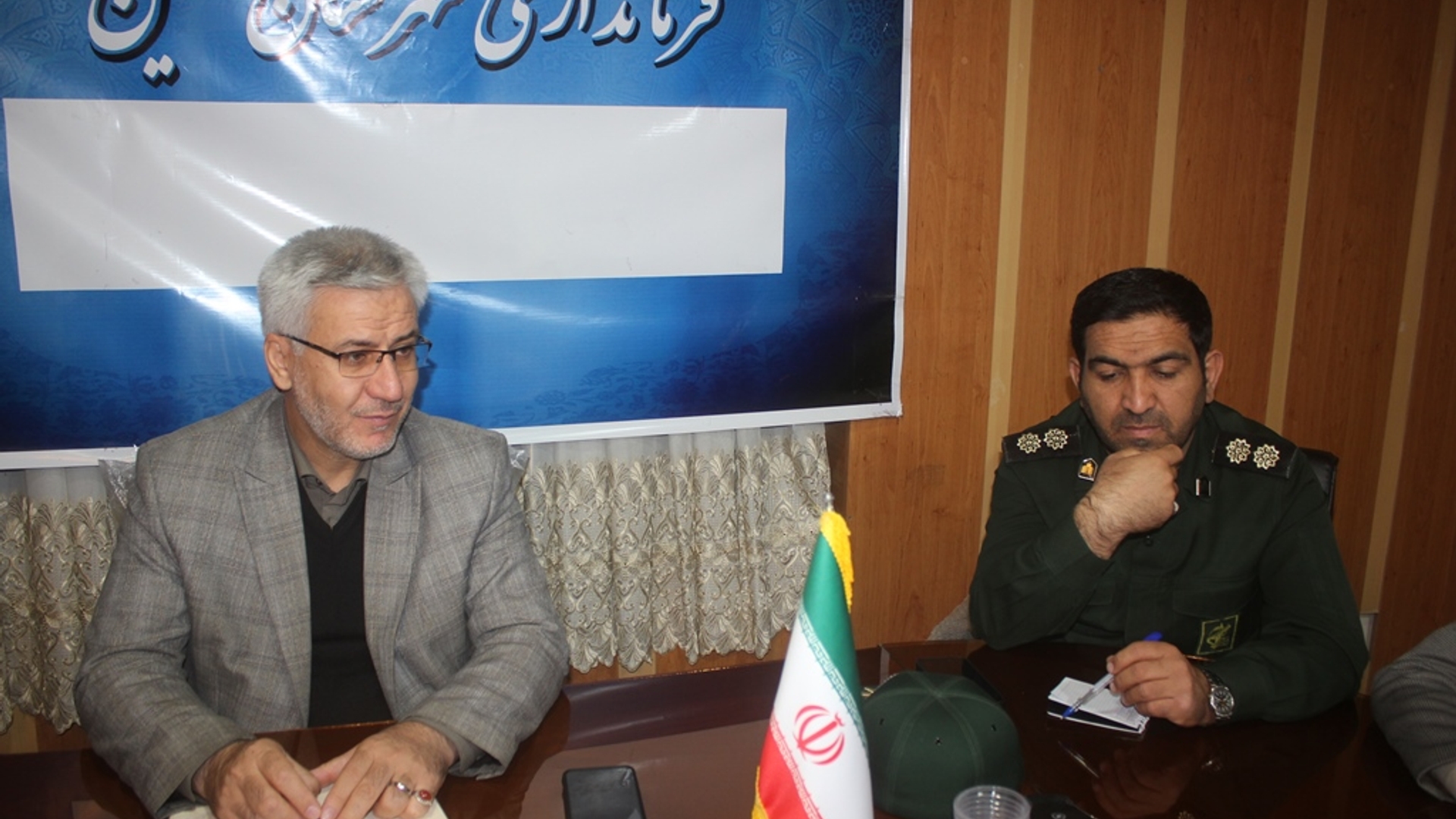 نشست هماهنگی برگزاری نمایشگاه اقتصاد مقاومتی در شهرستان خمین برگزار شد