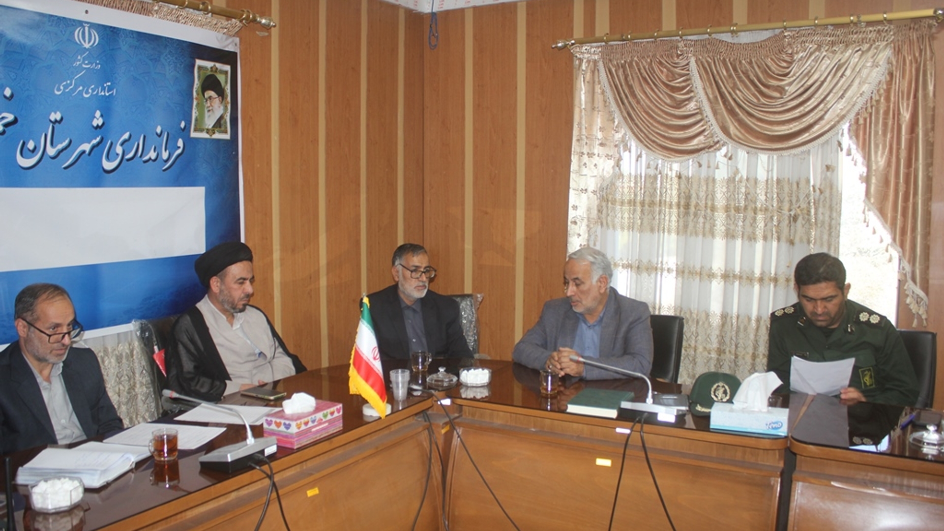 جلسه هماهنگی استقبال ، تشییع و بدرقه شهید گمنام در شهرستان خمین برگزار شد