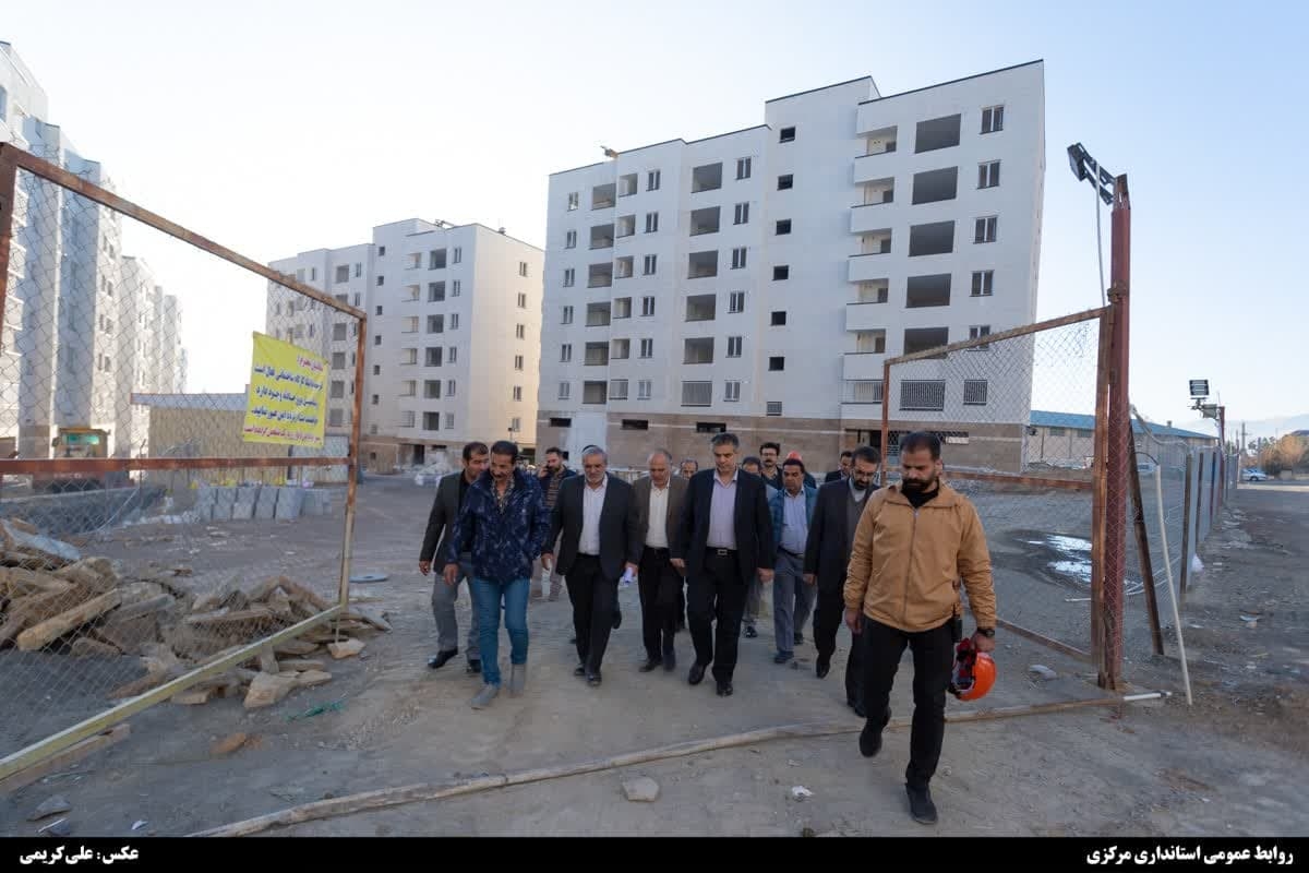 نظارت میدانی استاندار مرکزی بر روند اجرای پروژه مسکن ملی کوی کوثر اراک