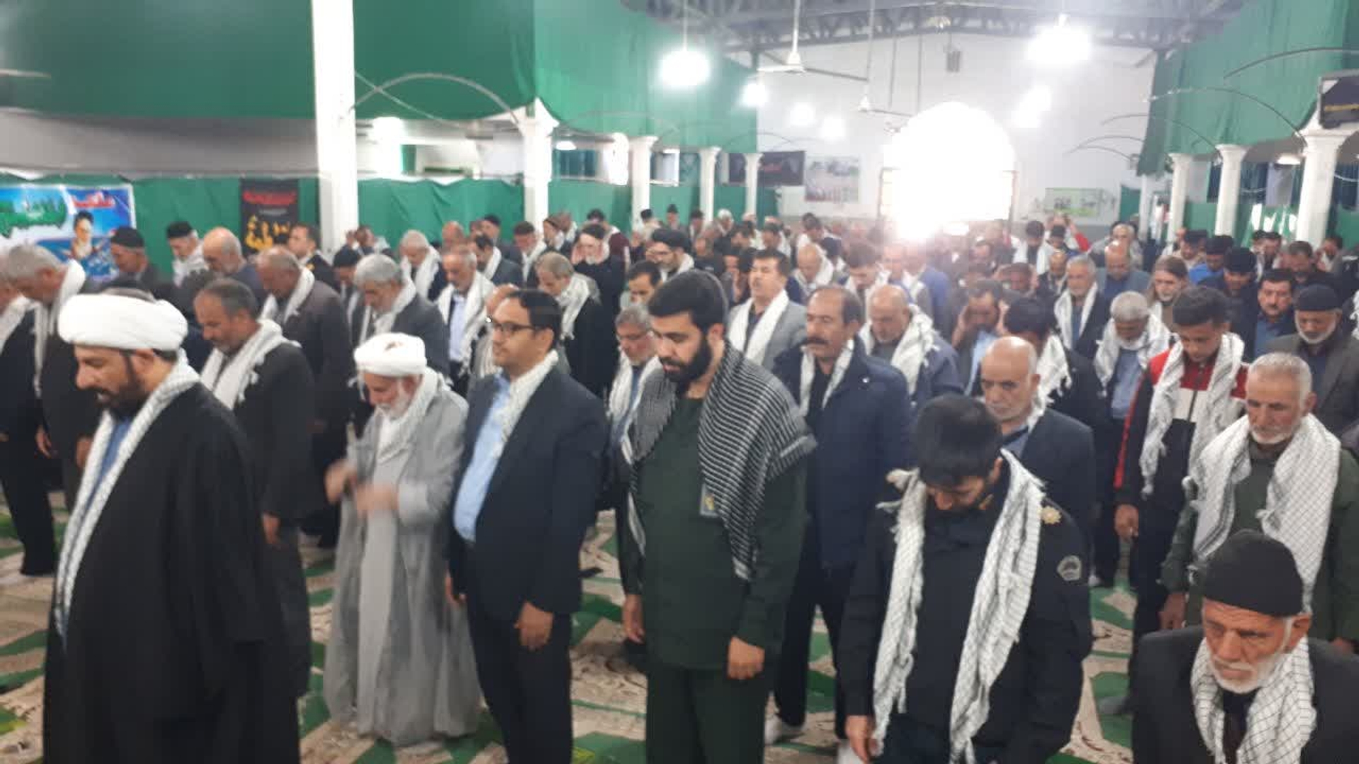 جلوه هایی از نمازجمعه امروز شهرمیلاجرد با حضور فرماندار شهرستان کمیجان