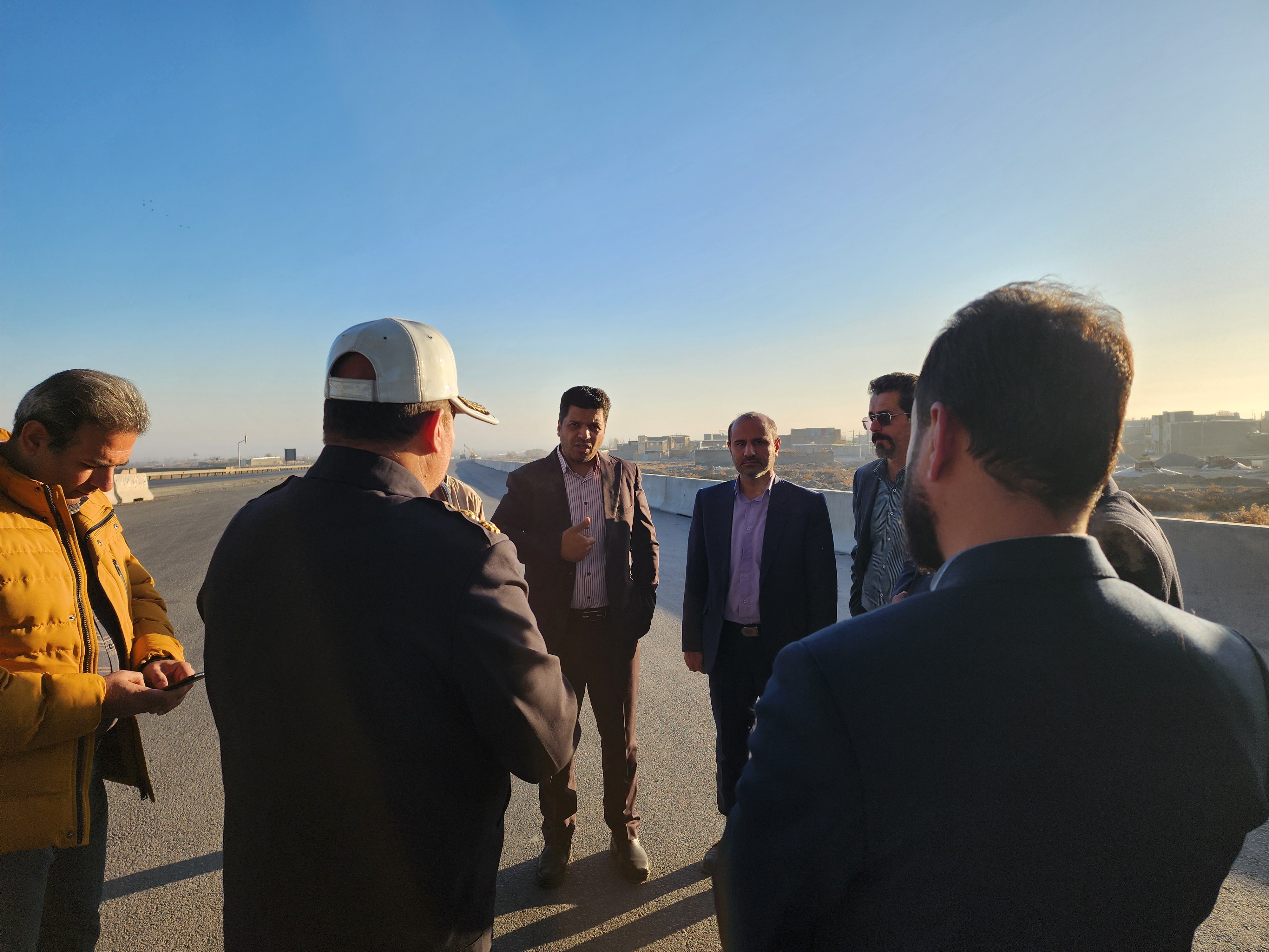 مهندس حامد آزاد مدیر کل دفتر فنی استانداری مرکزی از پروژه کنارگذر شهر اراک بازدید به عمل آورد