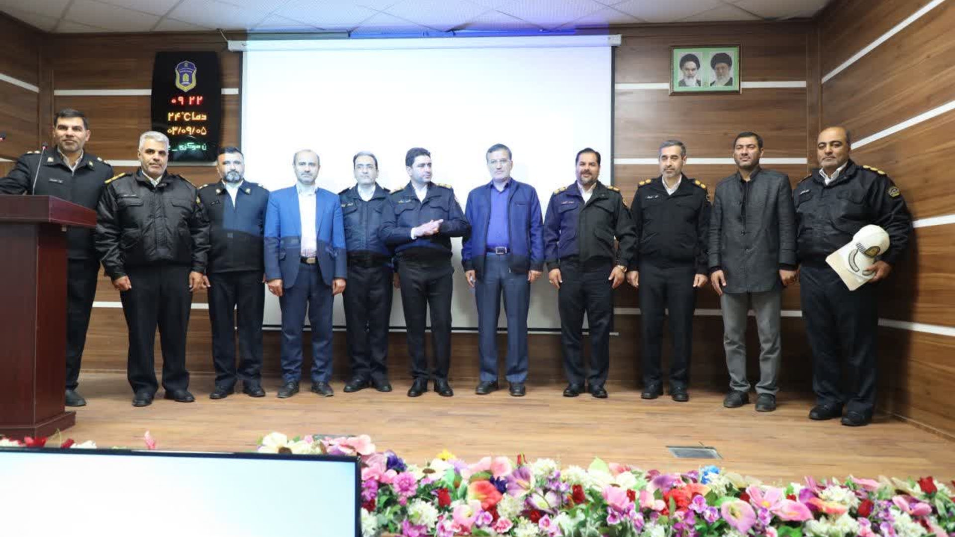 مدیر کل دفتر فنی، امور عمرانی، حمل و نقل و ترافیک استانداری مرکزی در مراسم تکریم و معارفه رؤسای سابق و جدید پلیس راهور شهر اراک حاضر شد