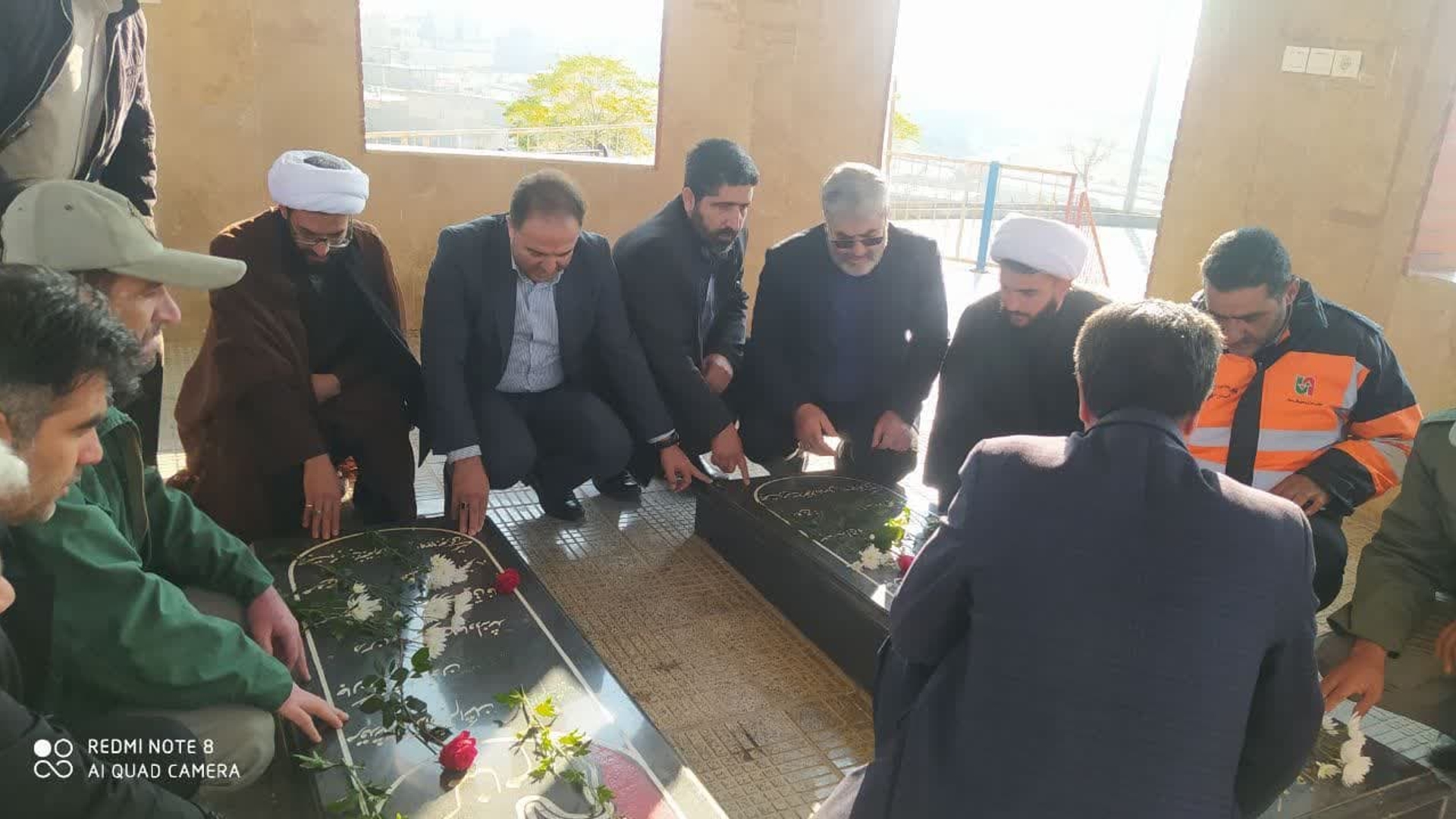 تجدید میثاق مسئولین با آرمان های شهدا با قرائت فاتحه و عطر افشانی