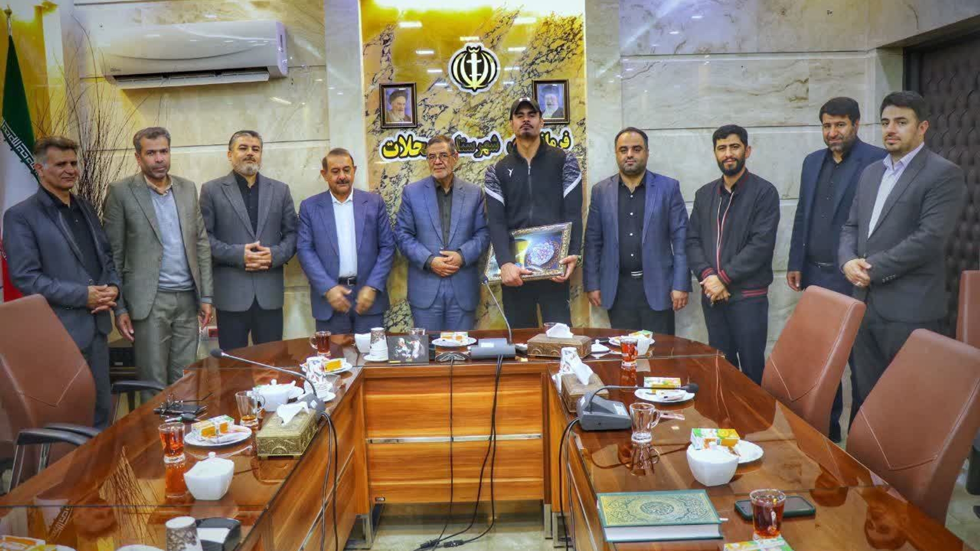 تجلیل از قهرمان المپیک محلاتی