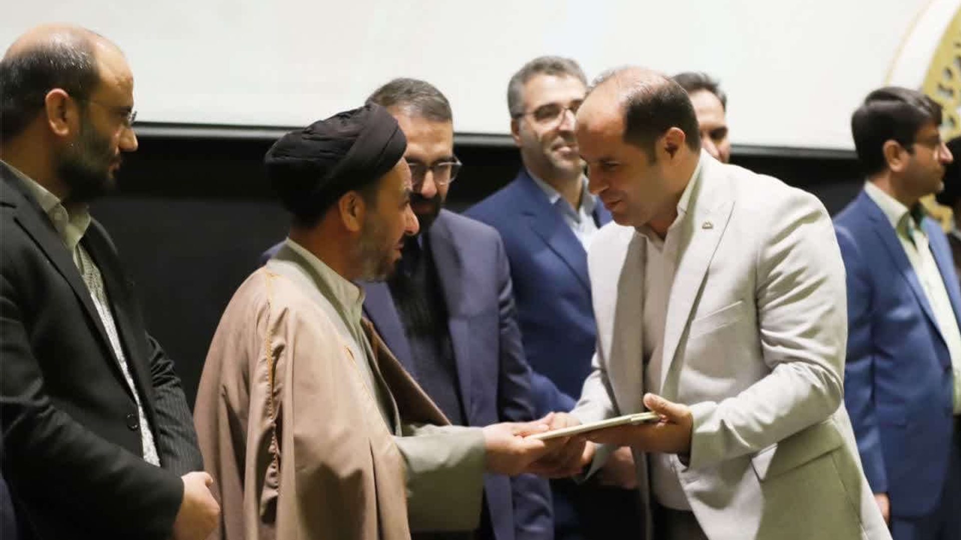 هشتمین جلسه شورای اداری شهرستان خمین در سال 1403 برگزار شد