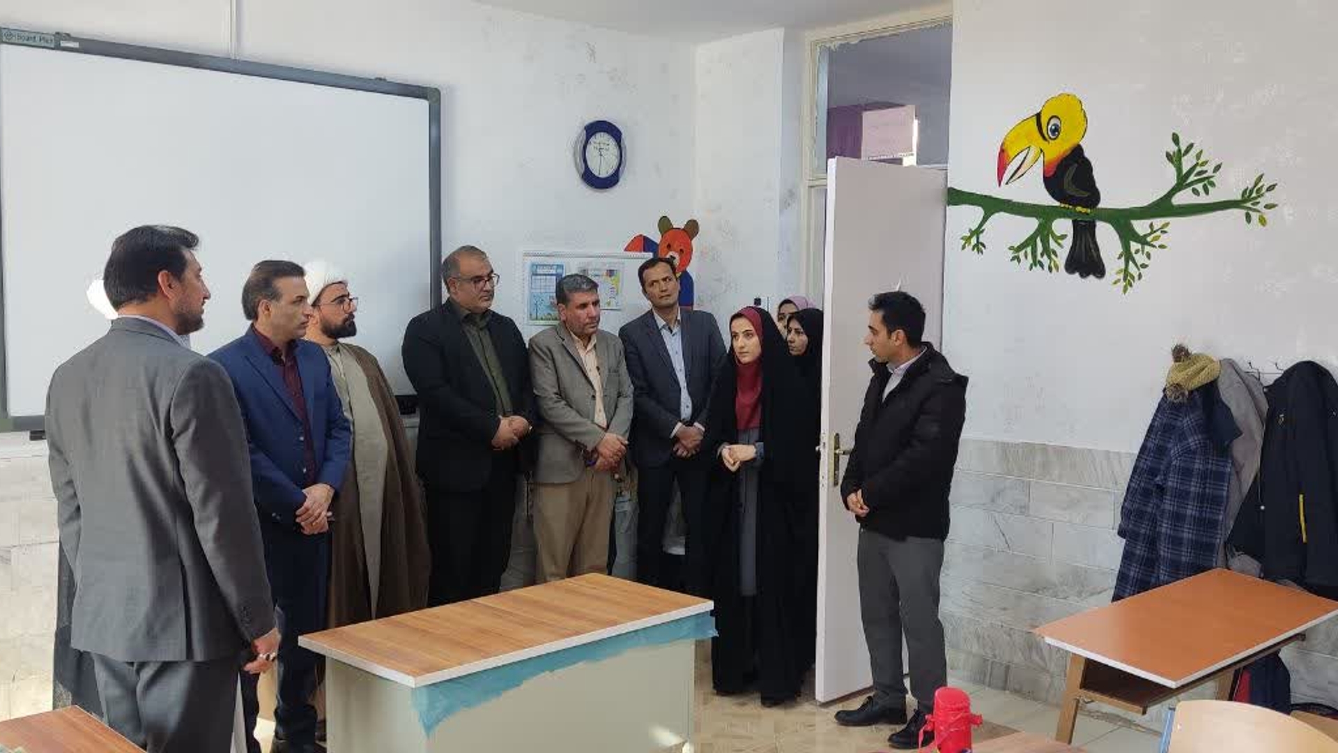 ️آیین بهره برداری از ساختمان جدید مدرسه استثنایی عارف با حضور مهندس وروانی فراهانی فرماندار ، حجت الاسلام و المسلمین دانشی امام جمعه،شهردار،مدیر آموزش و پرورش  و سایر مسئولین شهرستان  برگزار گردید.