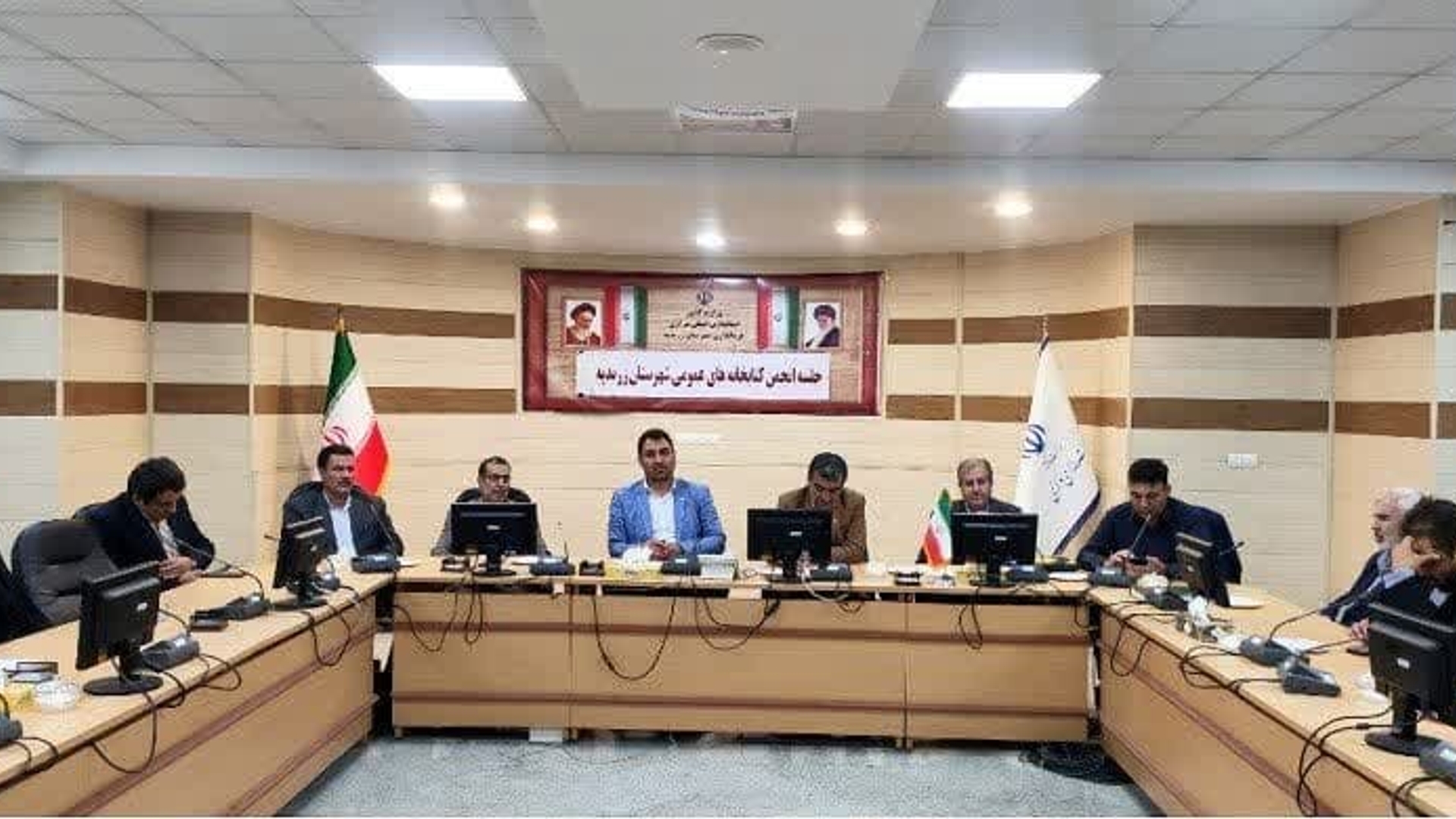 جلسه انجـمن کتابخانه های عمومی شهرستان