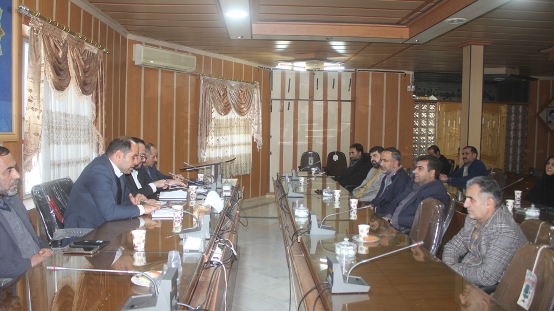 سومین جلسه پرسنلی فرمانداری شهرستان خمین در سال 1403 برگزار شد