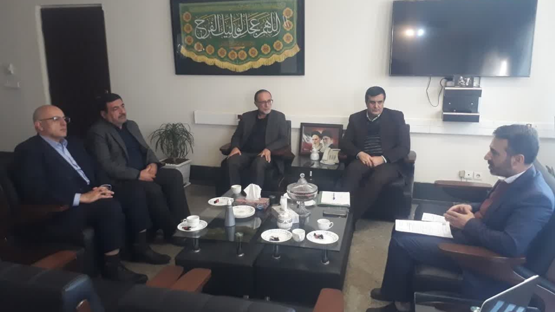 جلسه هماهنگی در خصوص ارائه دسترسی لازم به مدیران مربوطه جهت درج گزارش و اطلاعات مرتبط با قانون دسترسی آزاد به اطلاعات و شفاف سازی