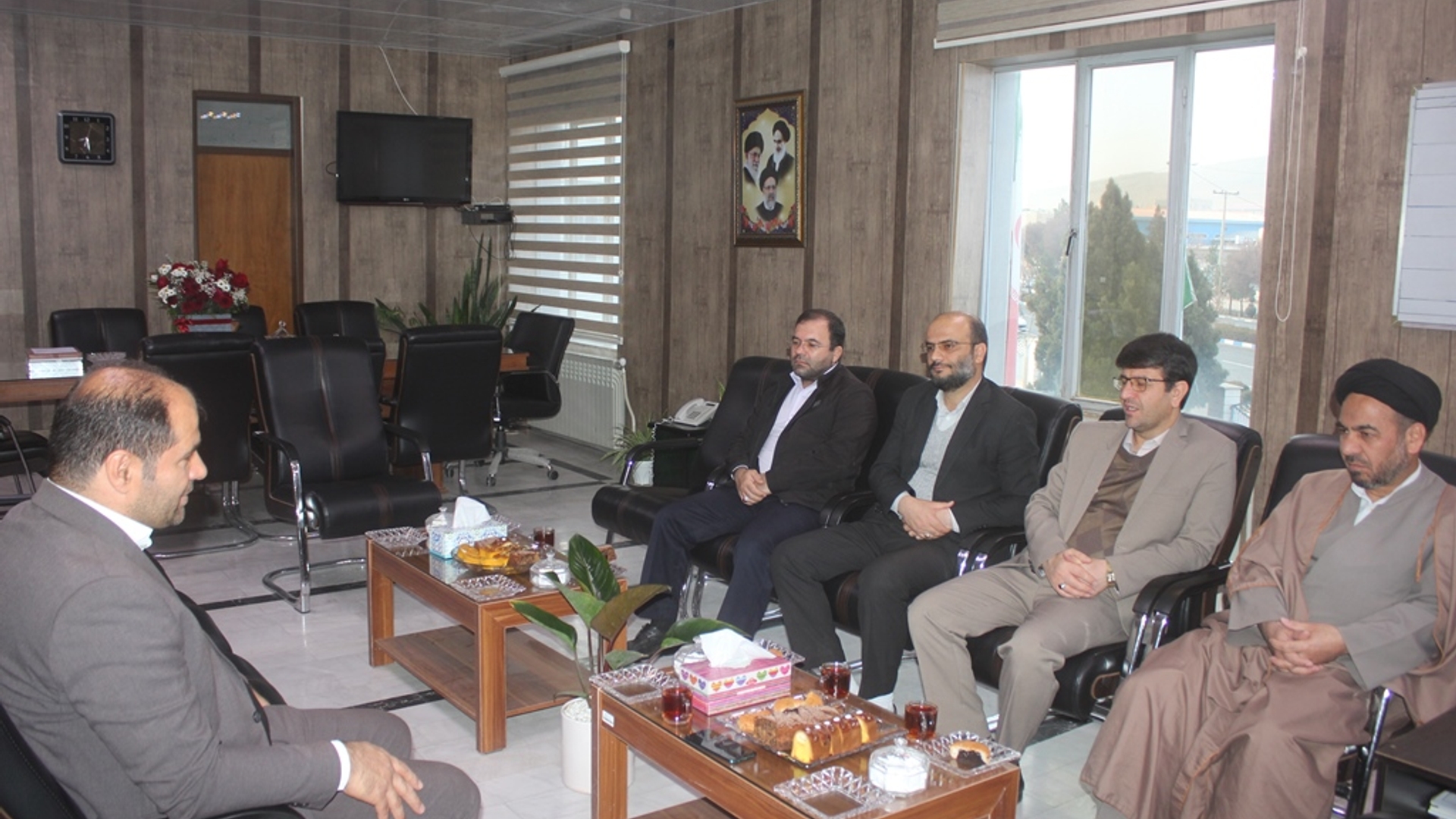 امام جمعه ، رئیس دادگستری و دادستان عمومی و انقلاب خمین با سرپرست فرمانداری خمین دیدار کردند