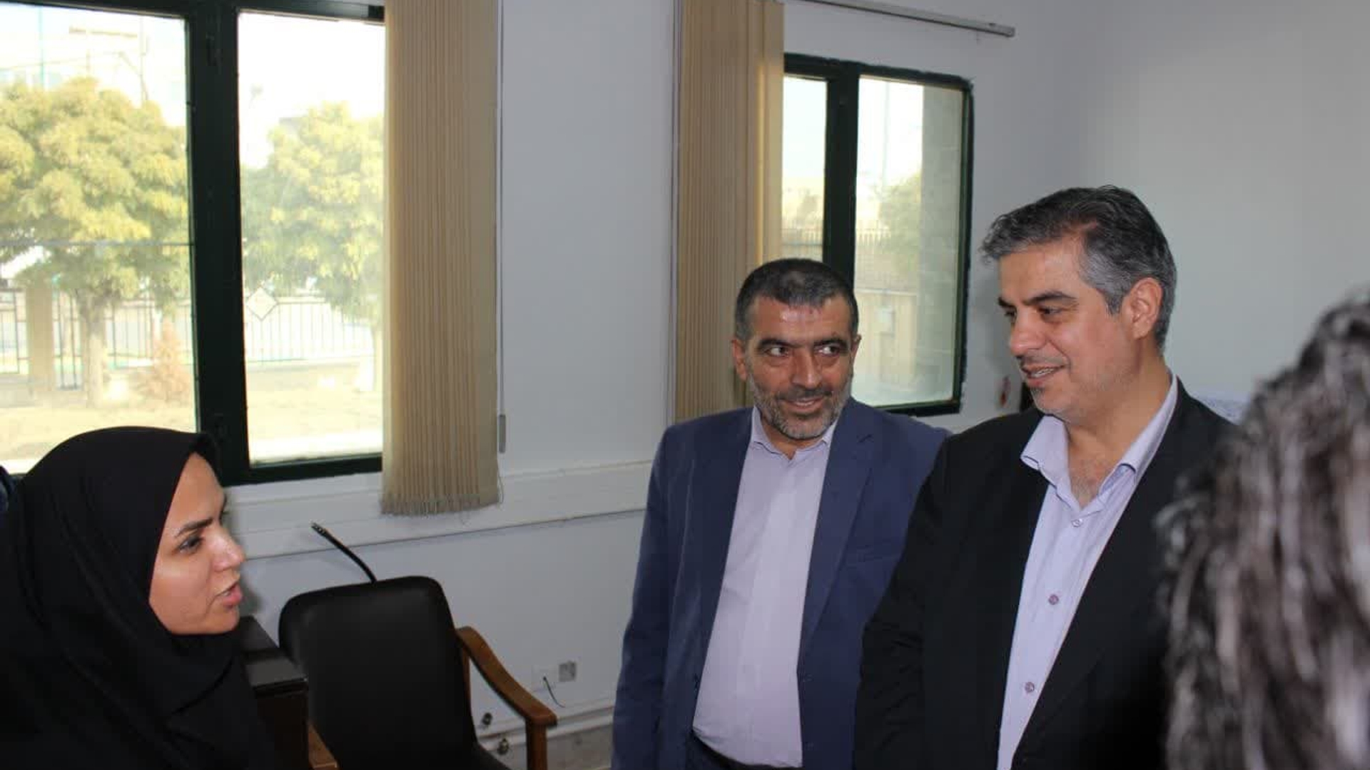 سرکشی و دیدار استاندار مرکزی با همکاران فرمانداری زرندیه