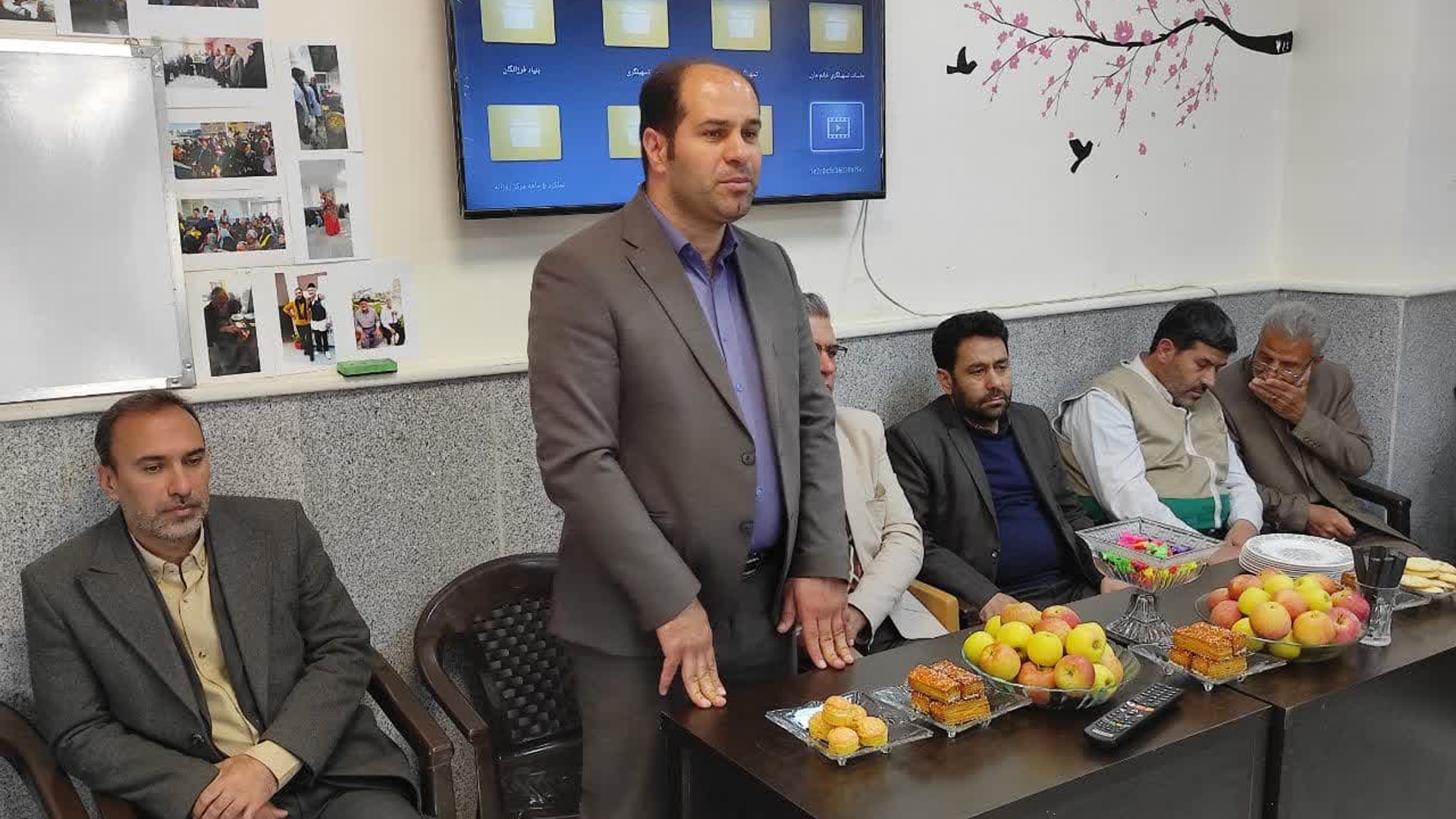 سرپرست فرمانداری از موسسه خیریه سرای خوبان آفتاب خمین بازدید کرد