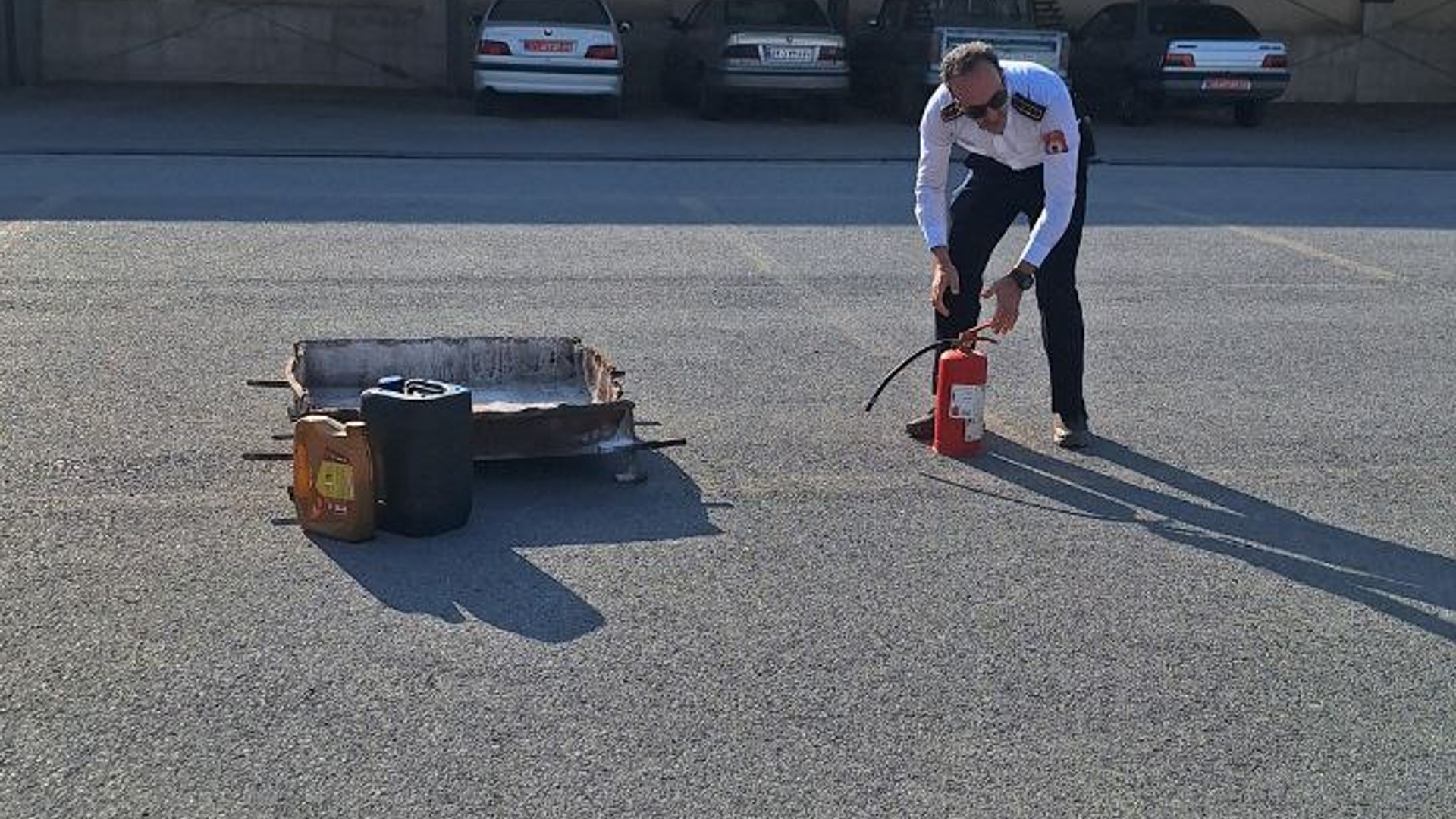 دومین جلسه از دوره آموزشی «آتش سوزی»