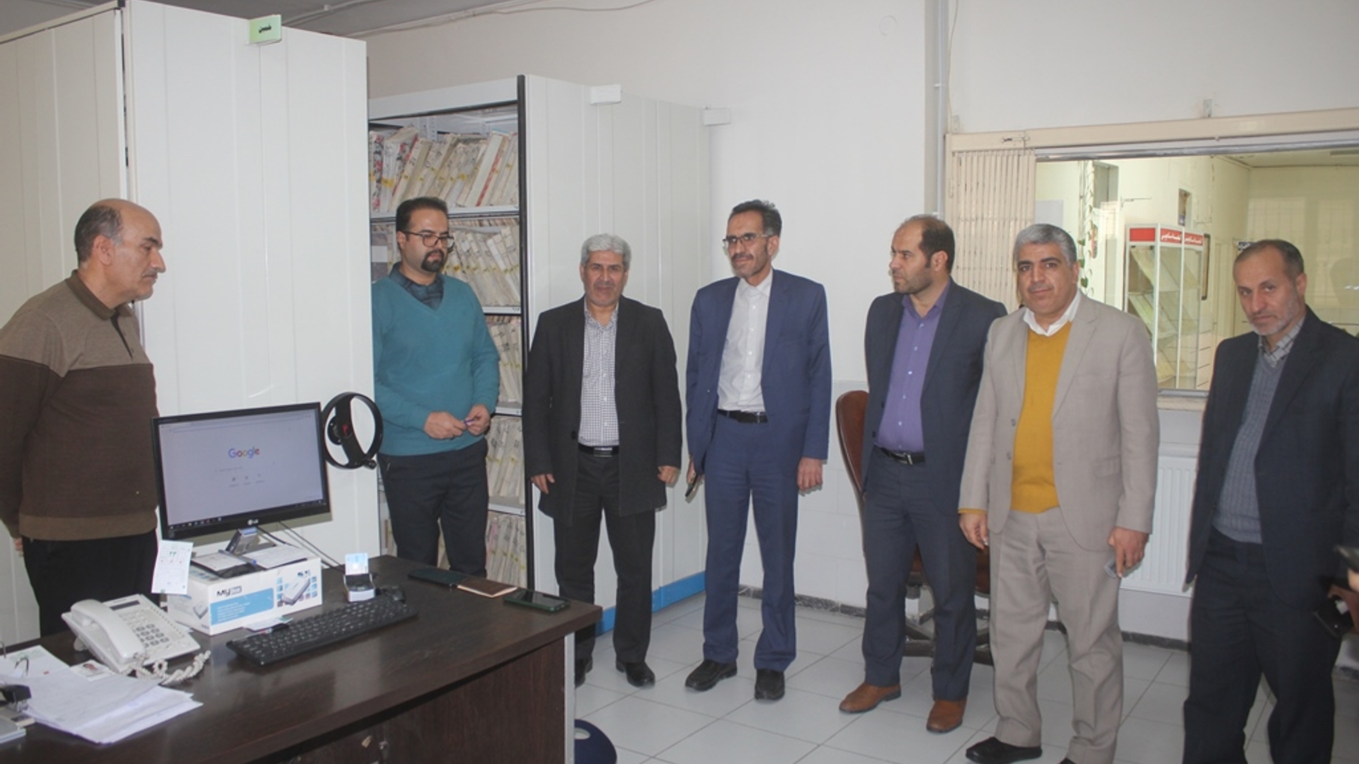 سرپرست فرمانداری و نماینده مردم خمین در مجلس از اداره ثبت احوال شهرستان بازدید کردند