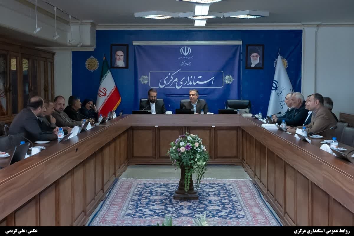 استاندار مرکزی: منابع کمک خیّرین به سمت اولویت‌ها و نیازهای استان هدایت شود