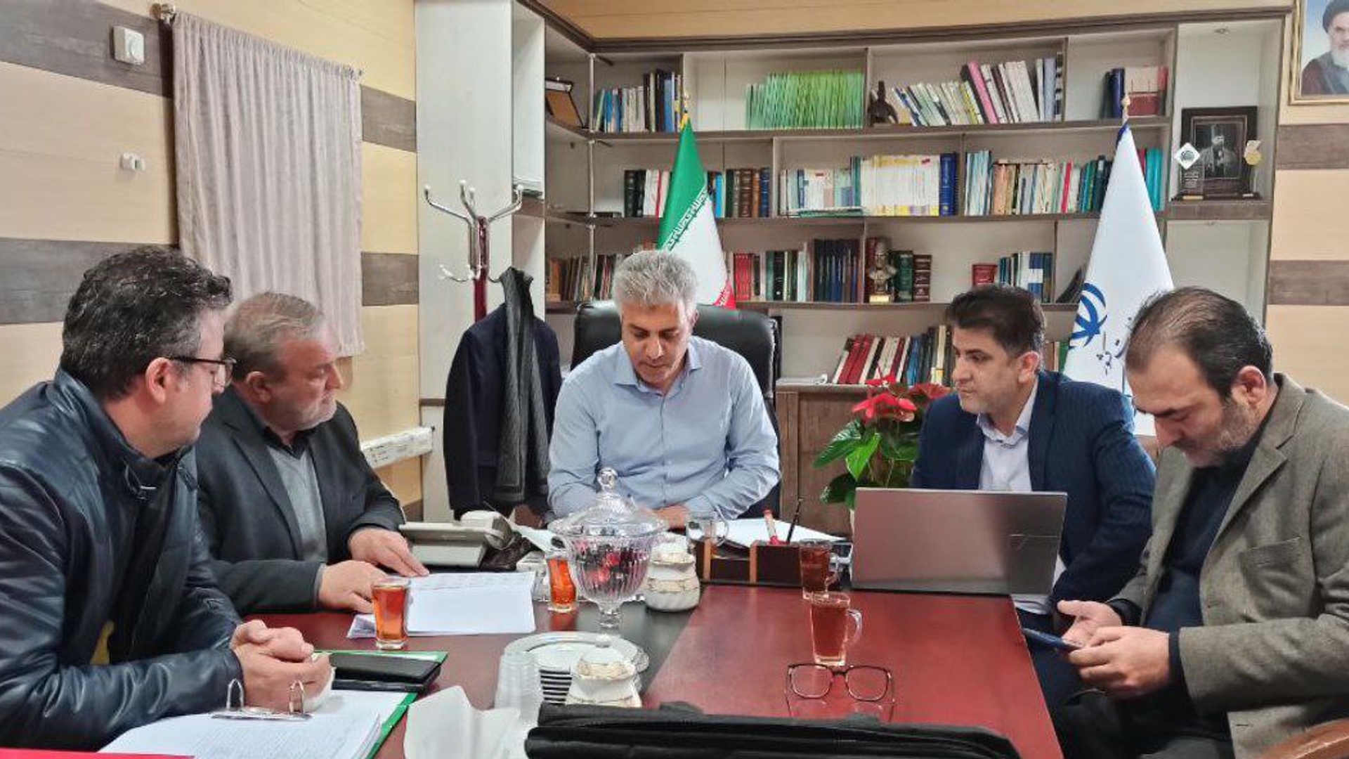 جلسه بررسی وضعیت مسکن استان