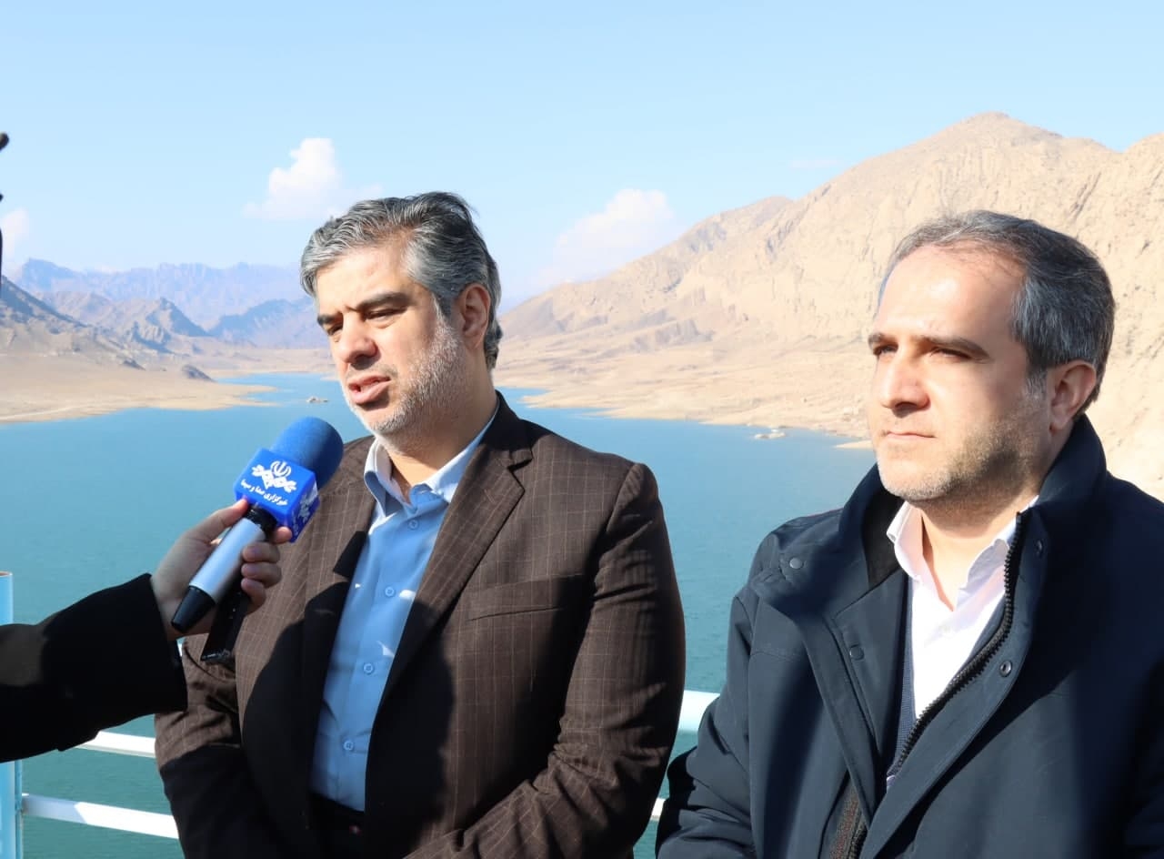 تأمین اعتبار پروژه خط انتقال اضطراری آب به ساوه ابلاغ شد/ تلاش برای تأمین آب شرب پایدار اراک و ساوه