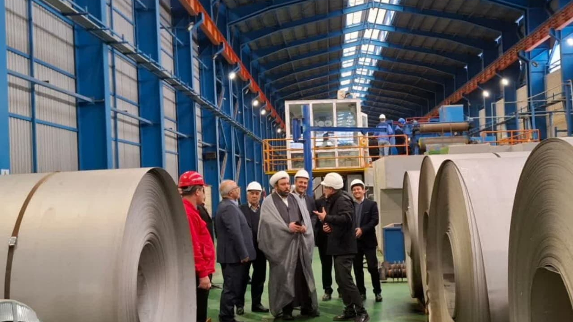 بازدید فرماندار از کارخانه فولاد دشتستان